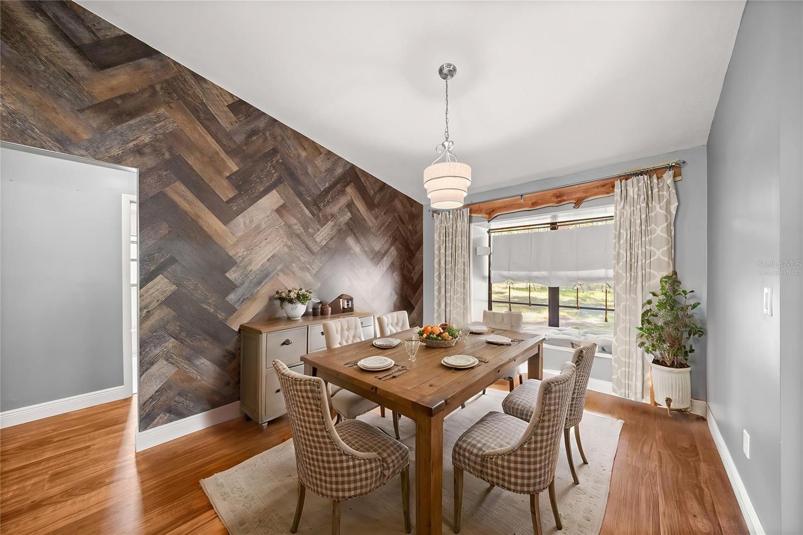 Image 3 of 52 For 3883 Westwind Court