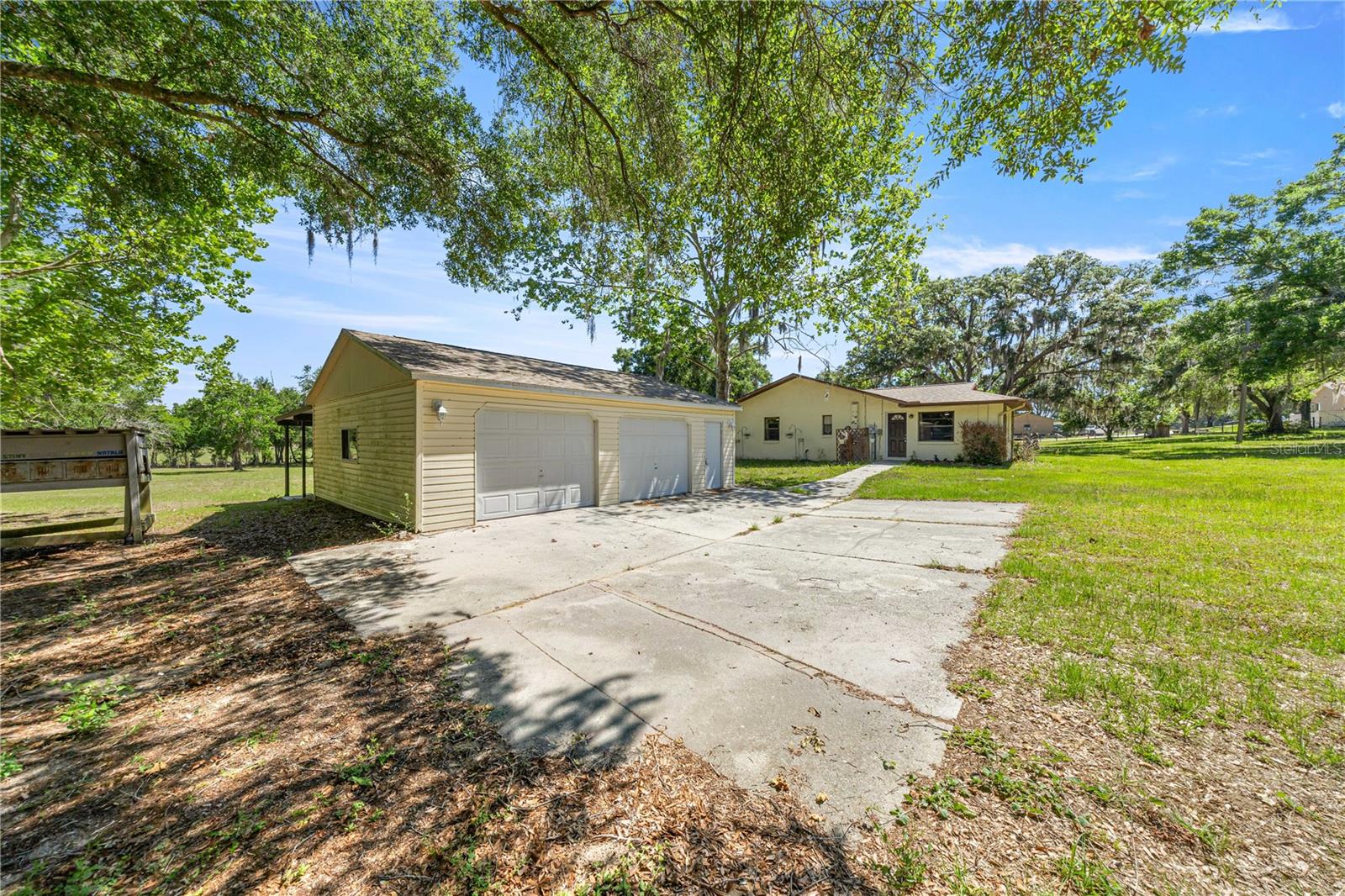 Image 35 of 52 For 3883 Westwind Court
