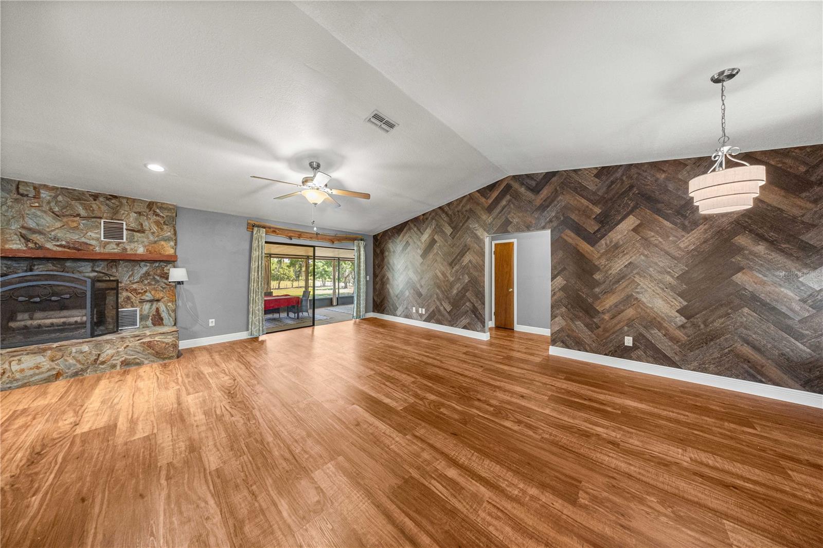 Image 8 of 52 For 3883 Westwind Court