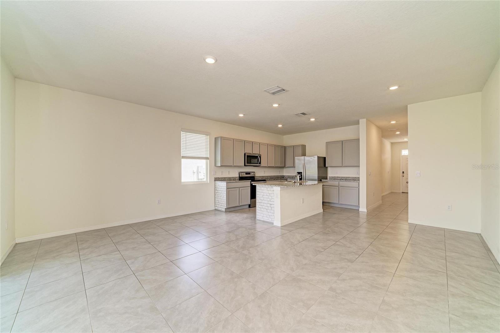 Image 14 of 67 For 11419 Planetree Place