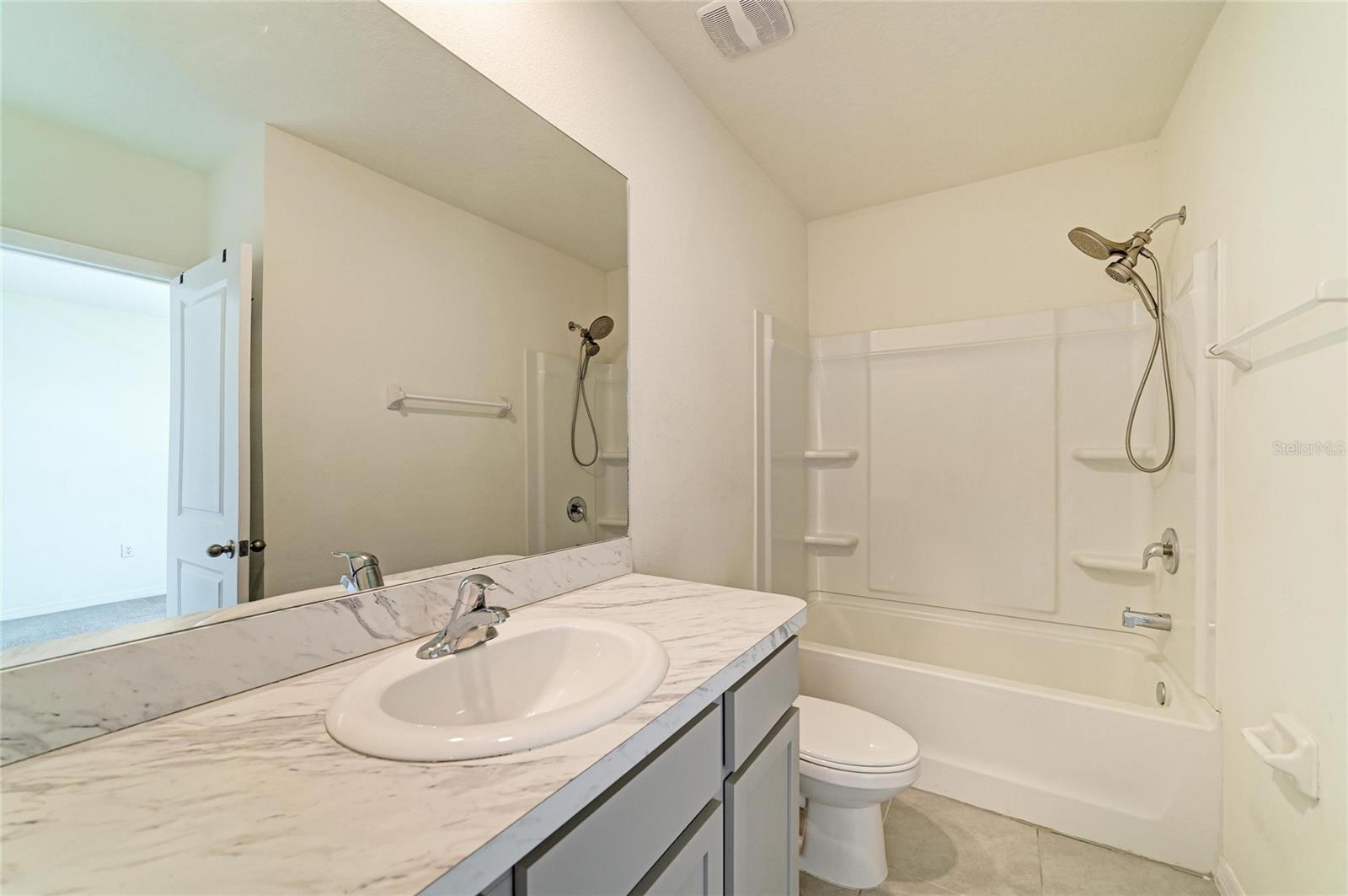 Image 38 of 67 For 11419 Planetree Place