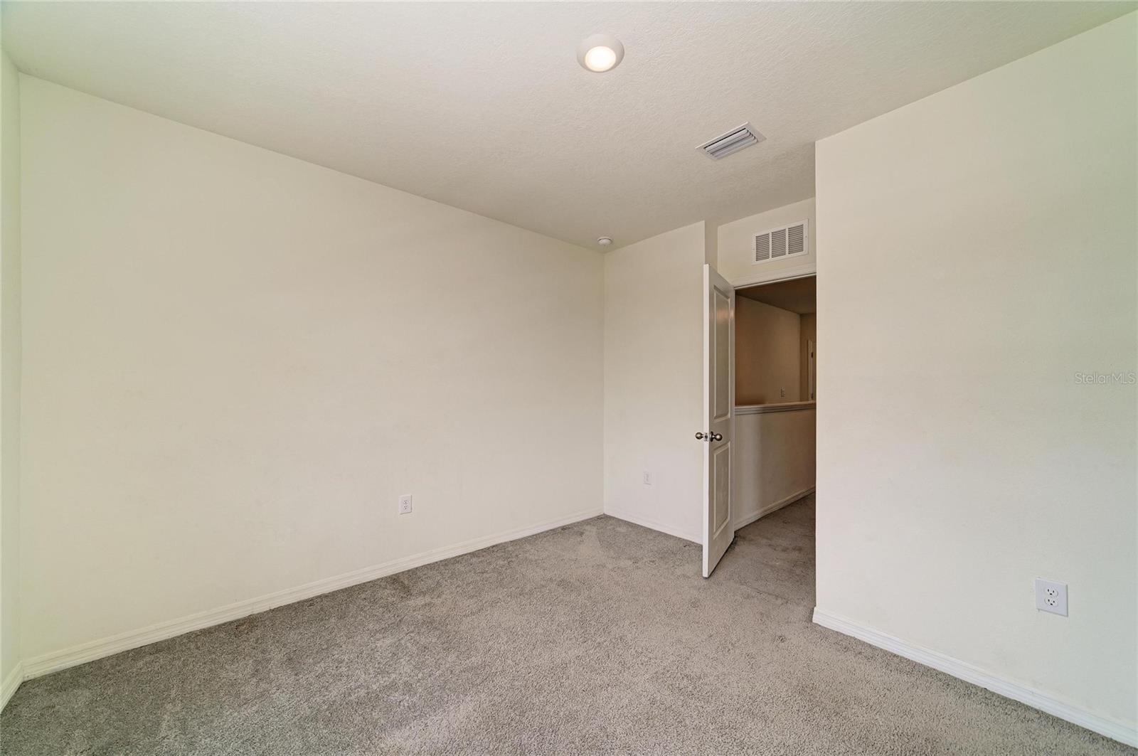 Image 40 of 67 For 11419 Planetree Place
