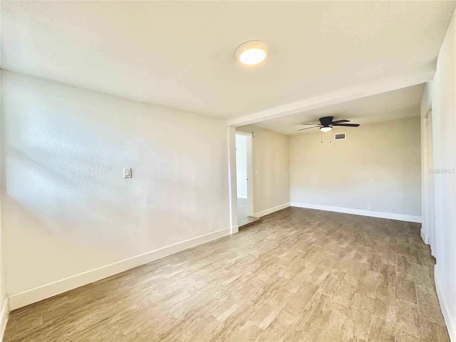 Image 15 of 26 For 2928 Elrod Avenue