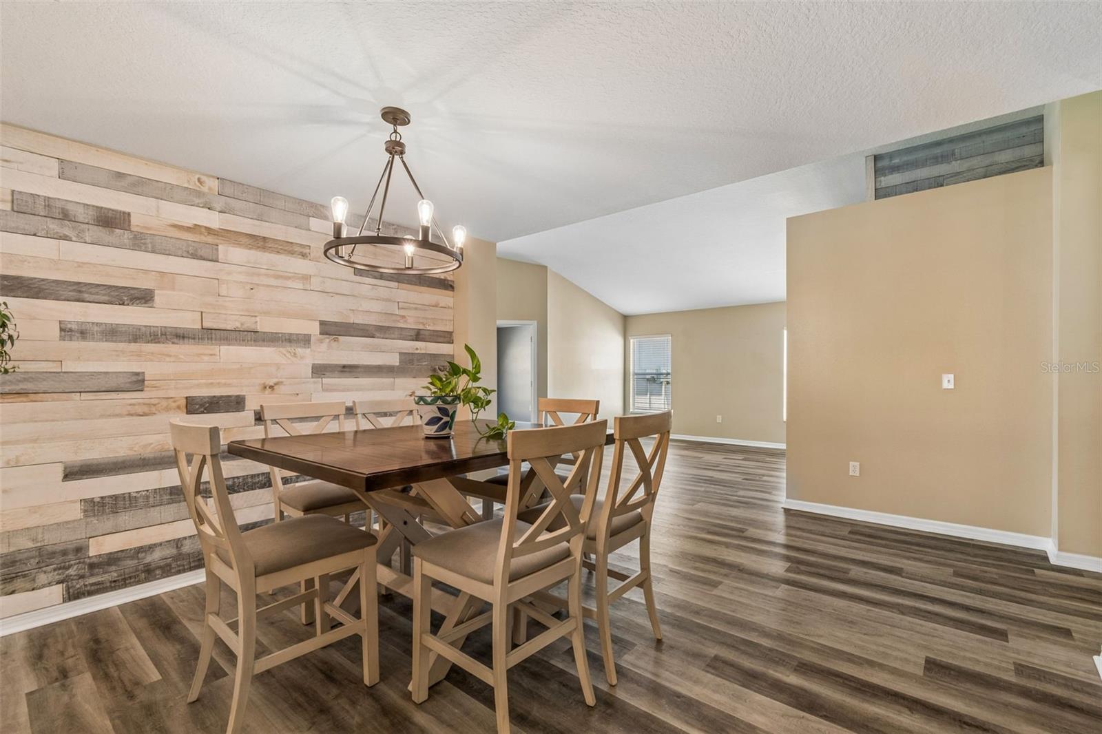 Image 11 of 61 For 6736 Pine Springs Drive