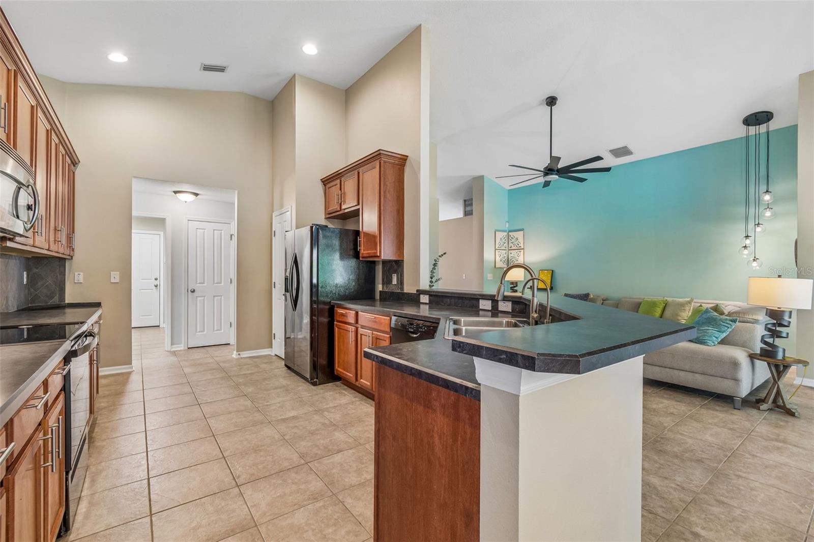 Image 16 of 61 For 6736 Pine Springs Drive
