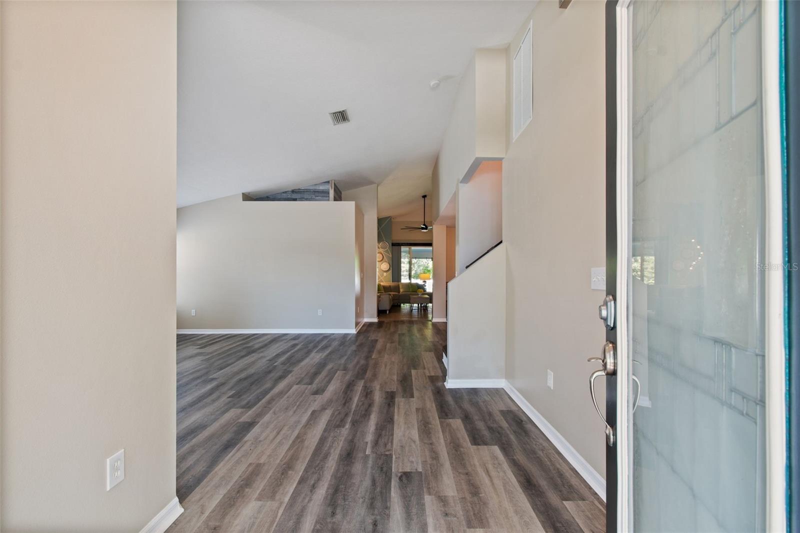Image 4 of 61 For 6736 Pine Springs Drive
