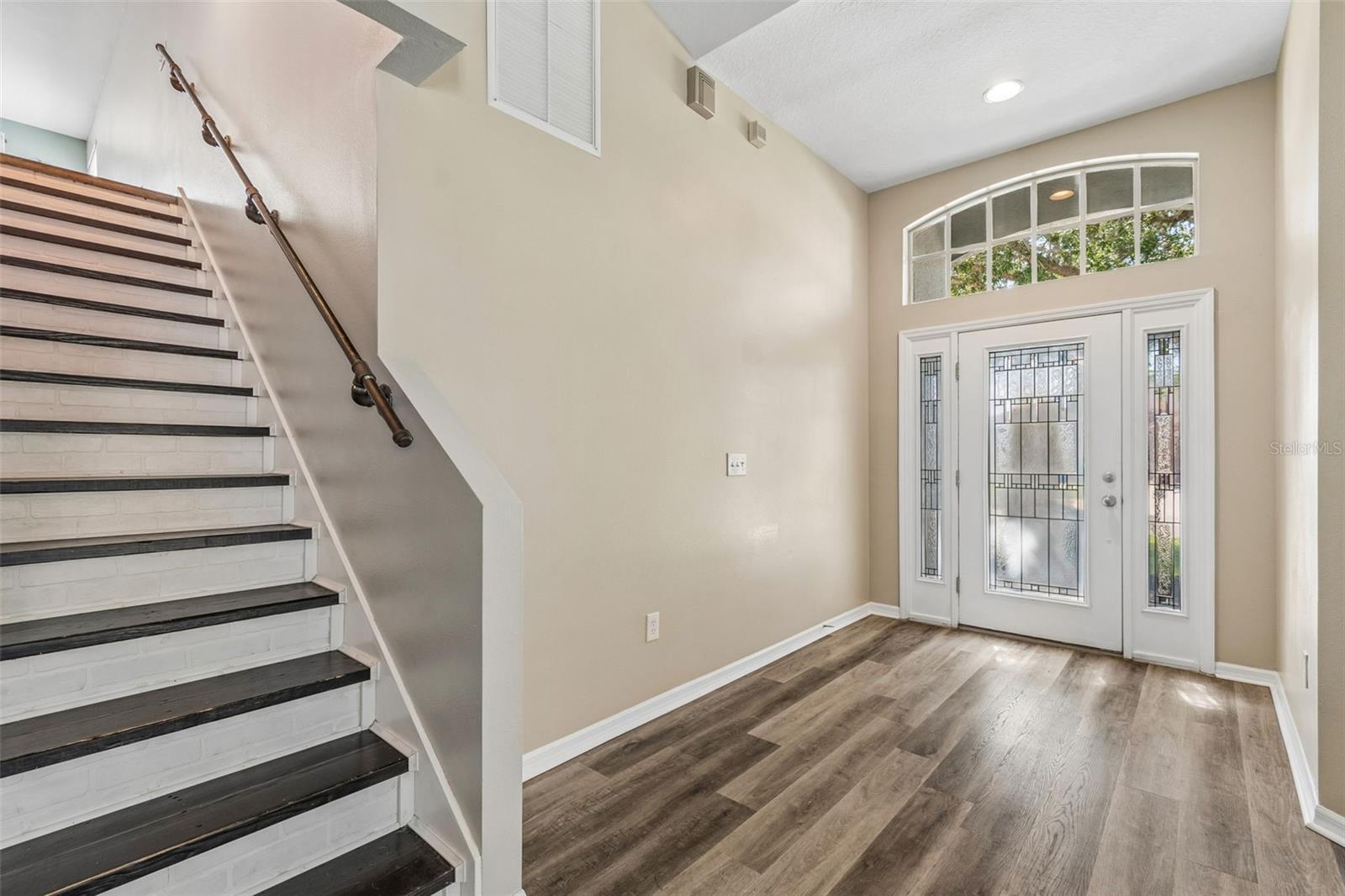 Image 5 of 61 For 6736 Pine Springs Drive
