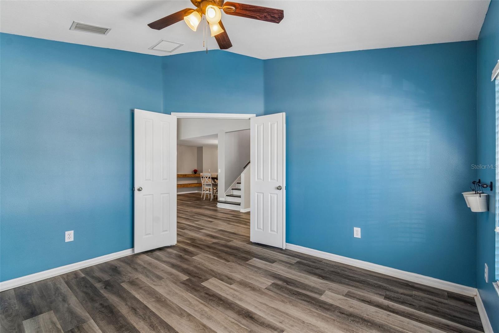 Image 7 of 61 For 6736 Pine Springs Drive