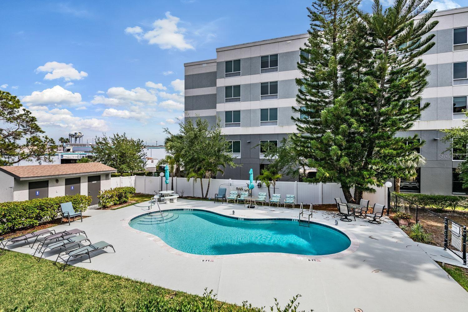 Image 37 of 40 For 2651 Michael Place 102