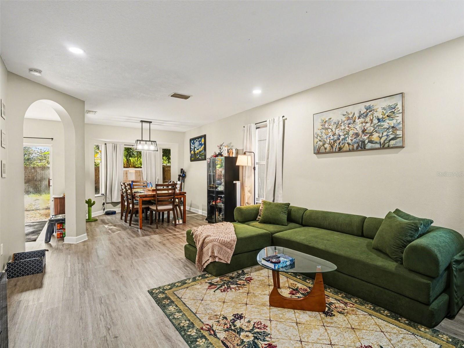 Image 6 of 30 For 8430 Quarter Horse Drive