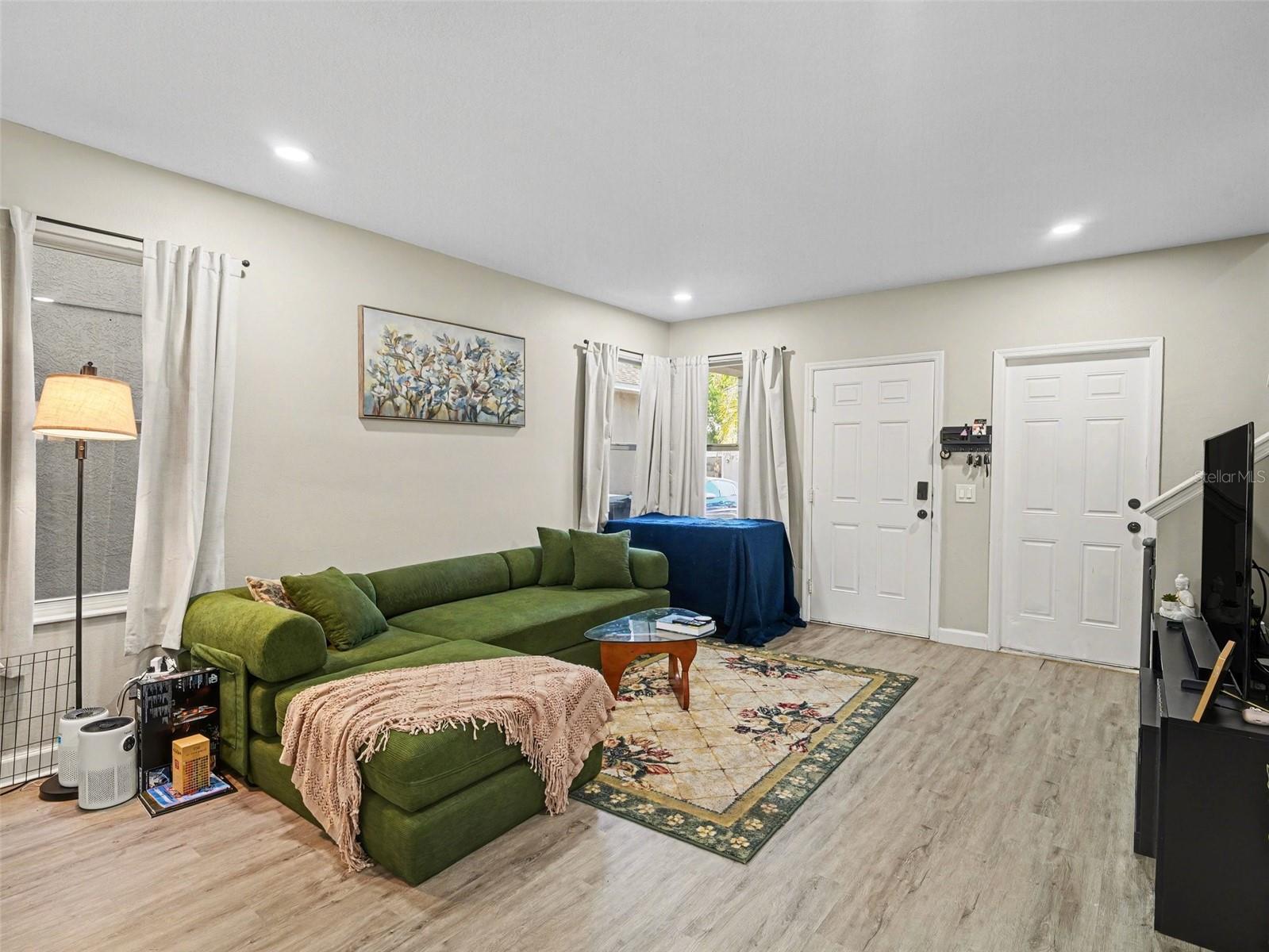 Image 8 of 30 For 8430 Quarter Horse Drive