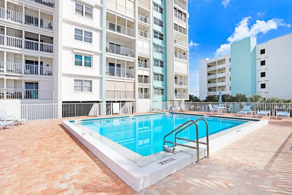Image 22 of 45 For 11000 Gulf Boulevard 603