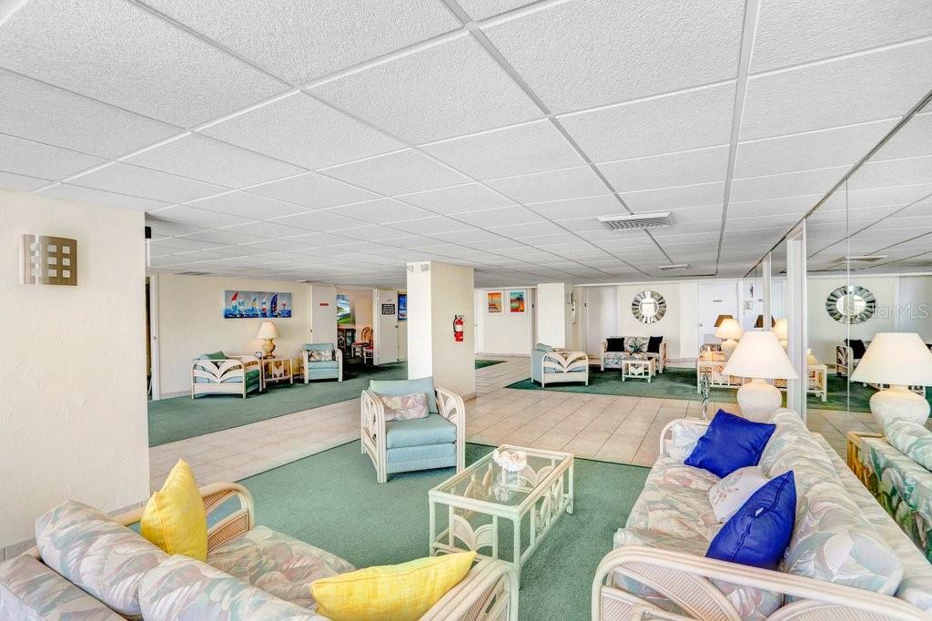 Image 39 of 45 For 11000 Gulf Boulevard 603