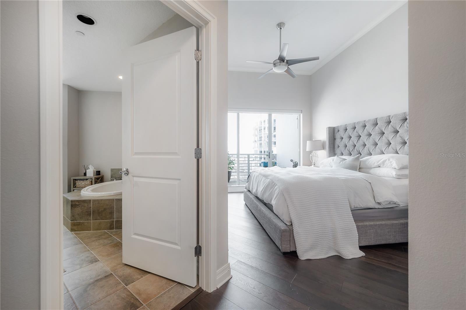 Image 11 of 29 For 449 12th Street 2501