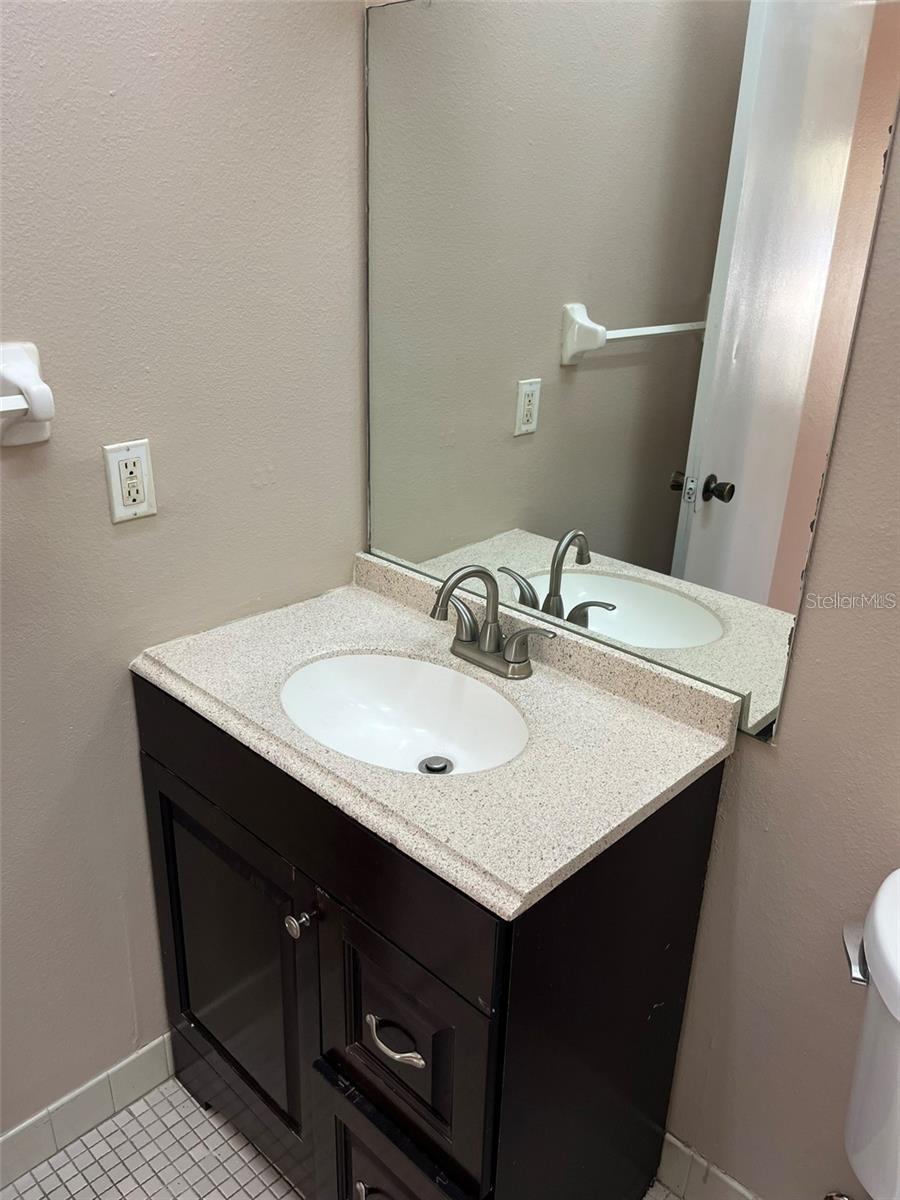 Image 14 of 22 For 7708 Gulf Court