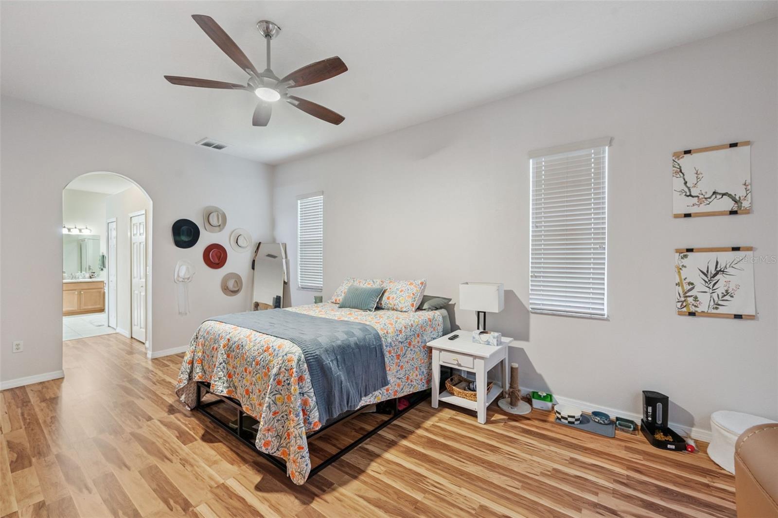 Image 22 of 54 For 4641 Rolling Green Drive