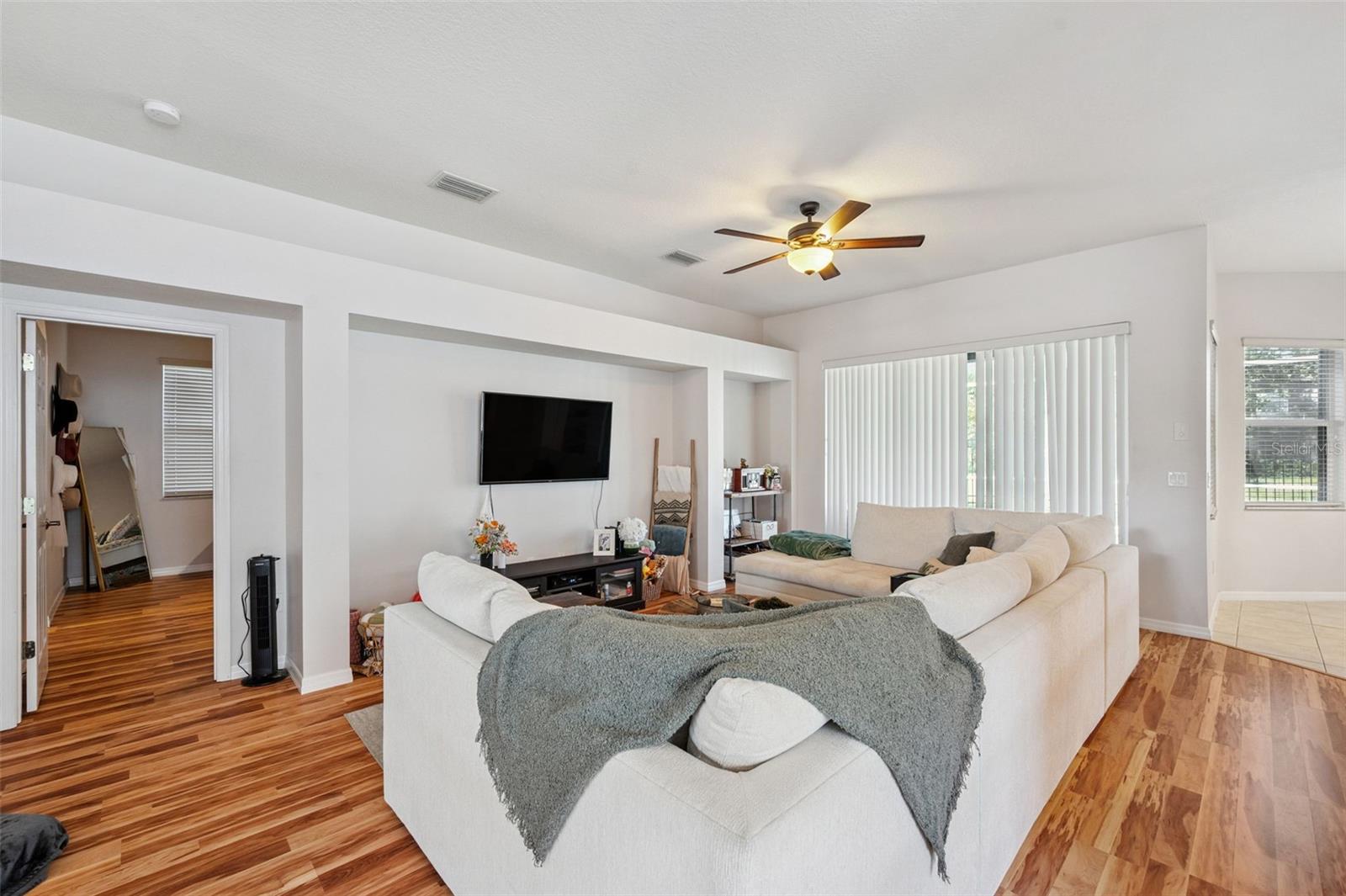 Image 8 of 54 For 4641 Rolling Green Drive