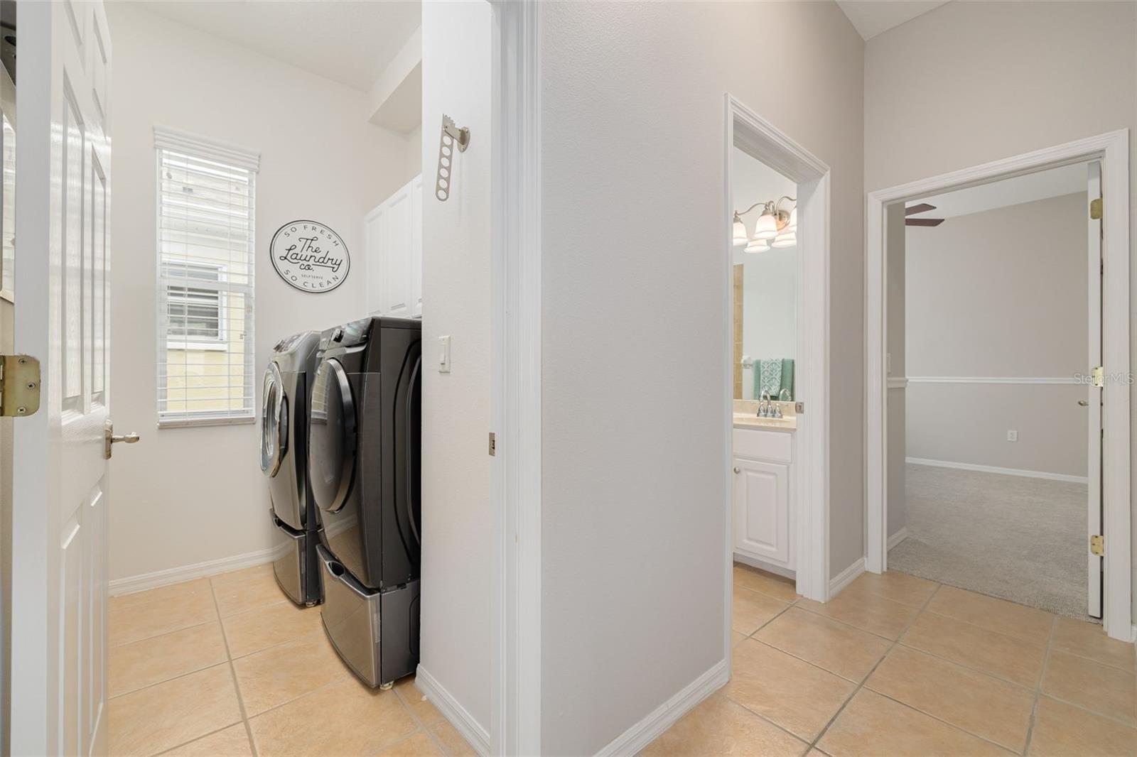 Image 22 of 33 For 8253 Wild Oaks Circle