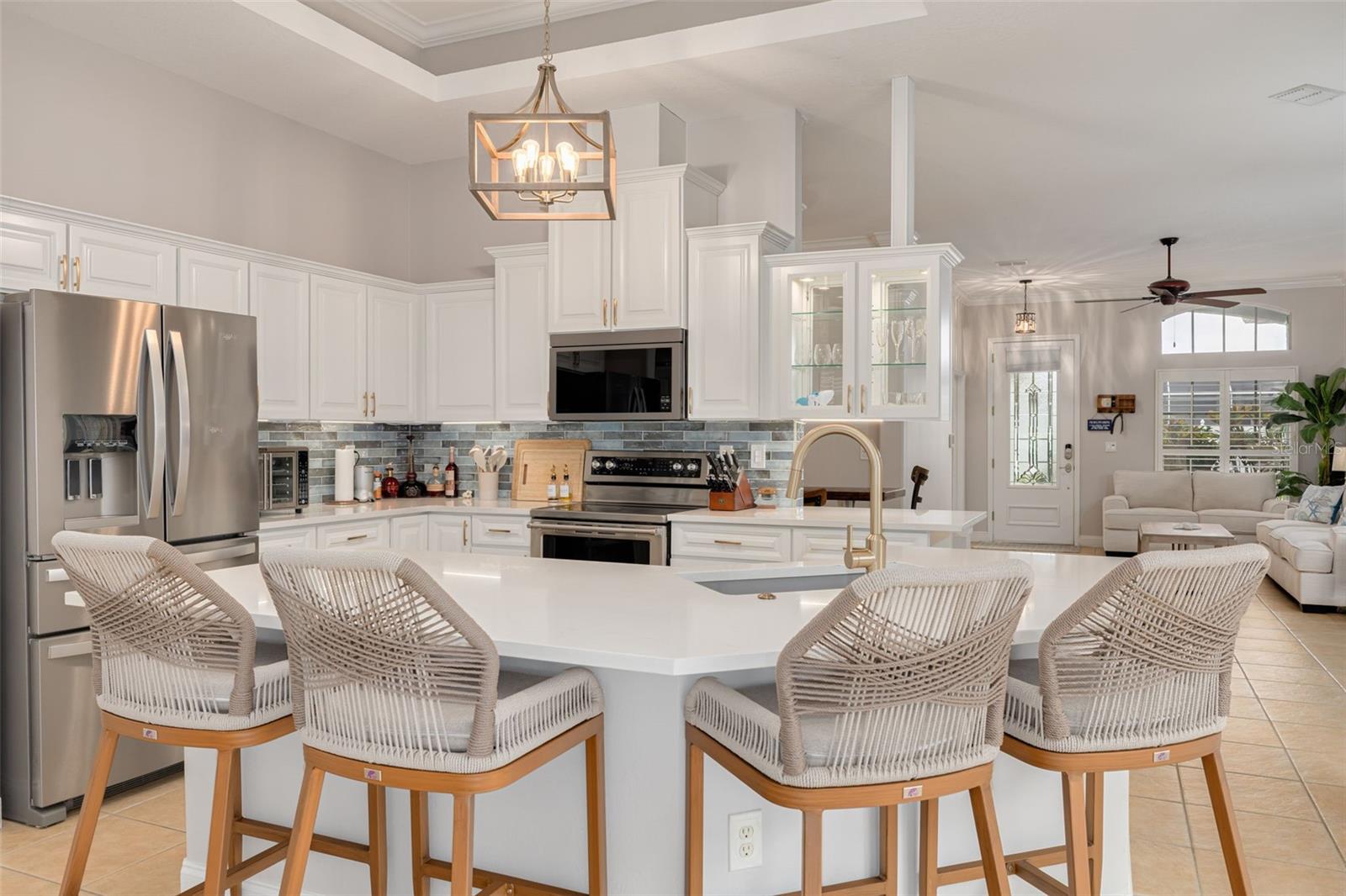 Image 7 of 33 For 8253 Wild Oaks Circle