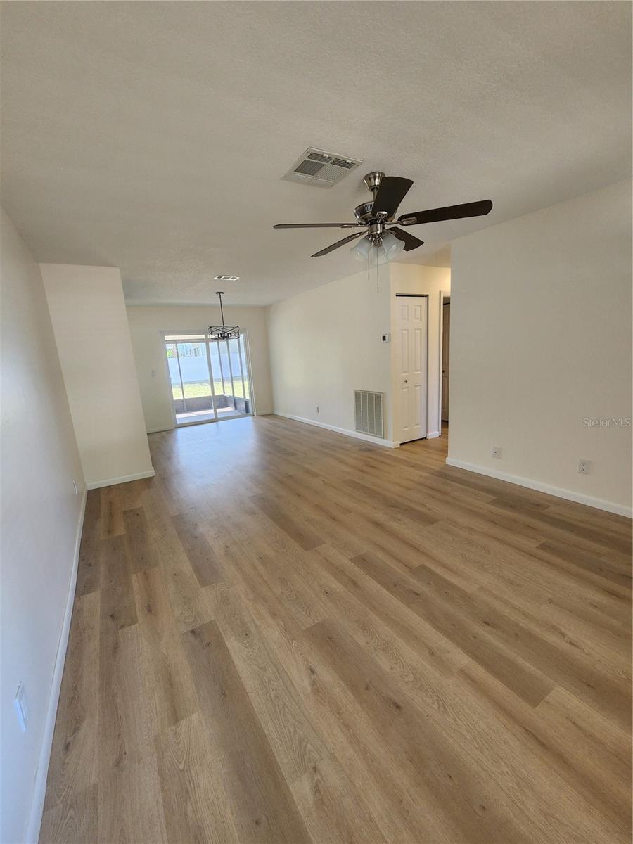 Image 2 of 14 For 13010 Cumberland Drive