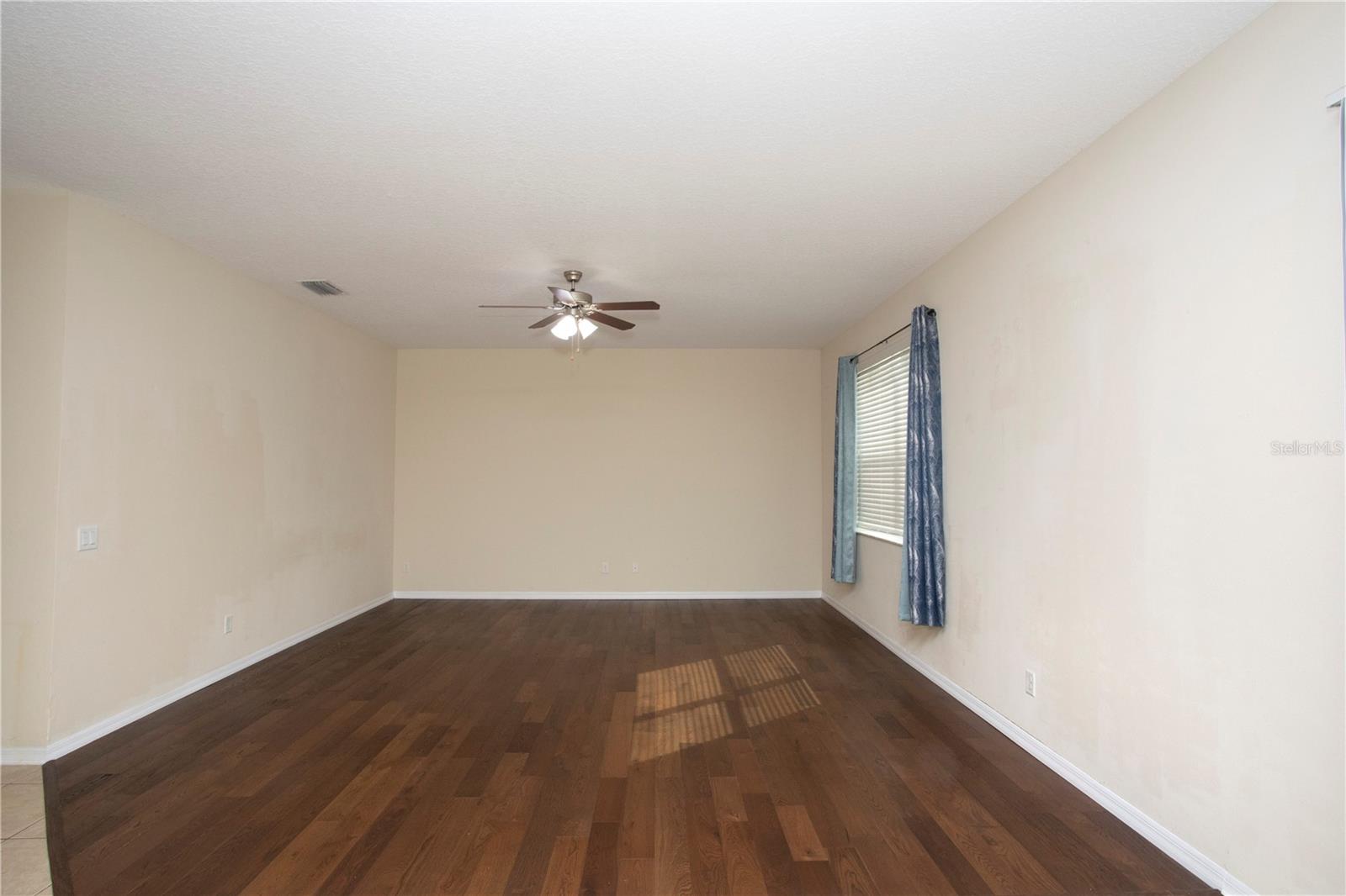 Image 13 of 31 For 1319 Rowantree Drive