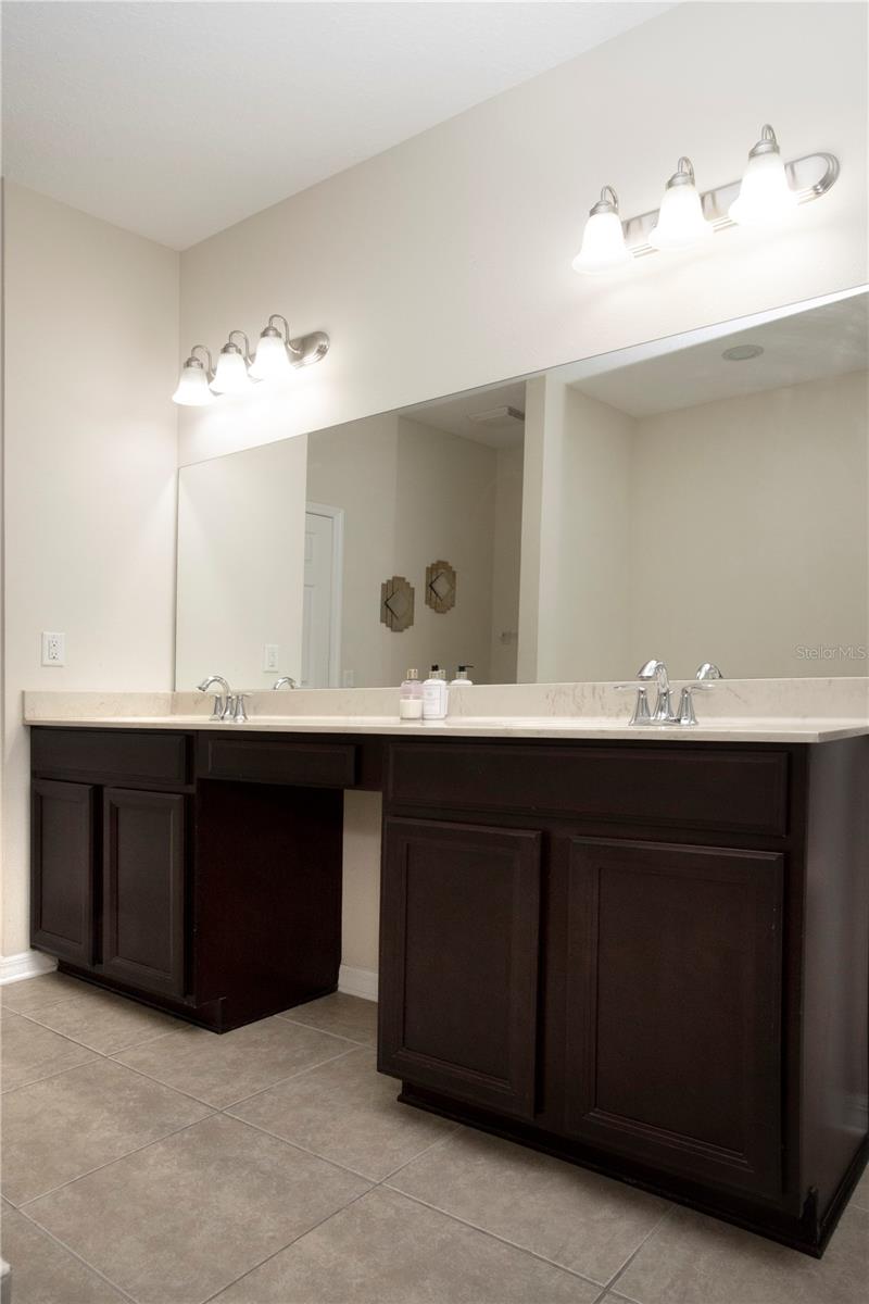 Image 19 of 31 For 1319 Rowantree Drive