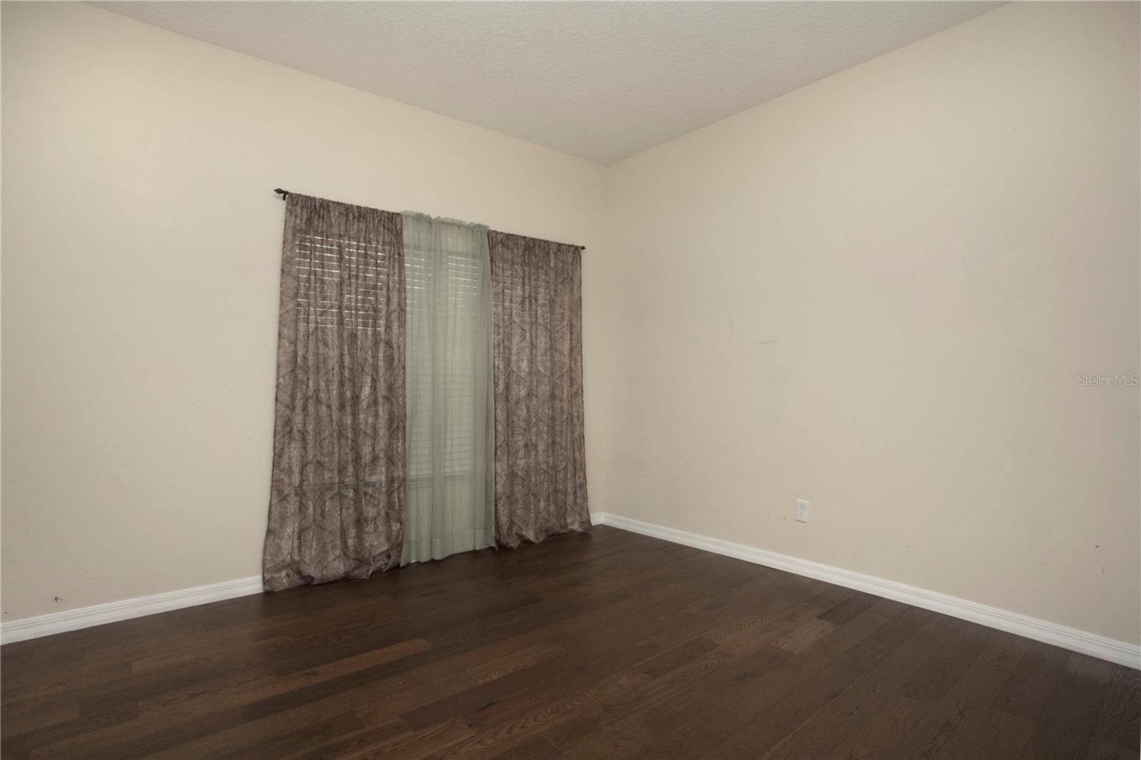 Image 20 of 31 For 1319 Rowantree Drive
