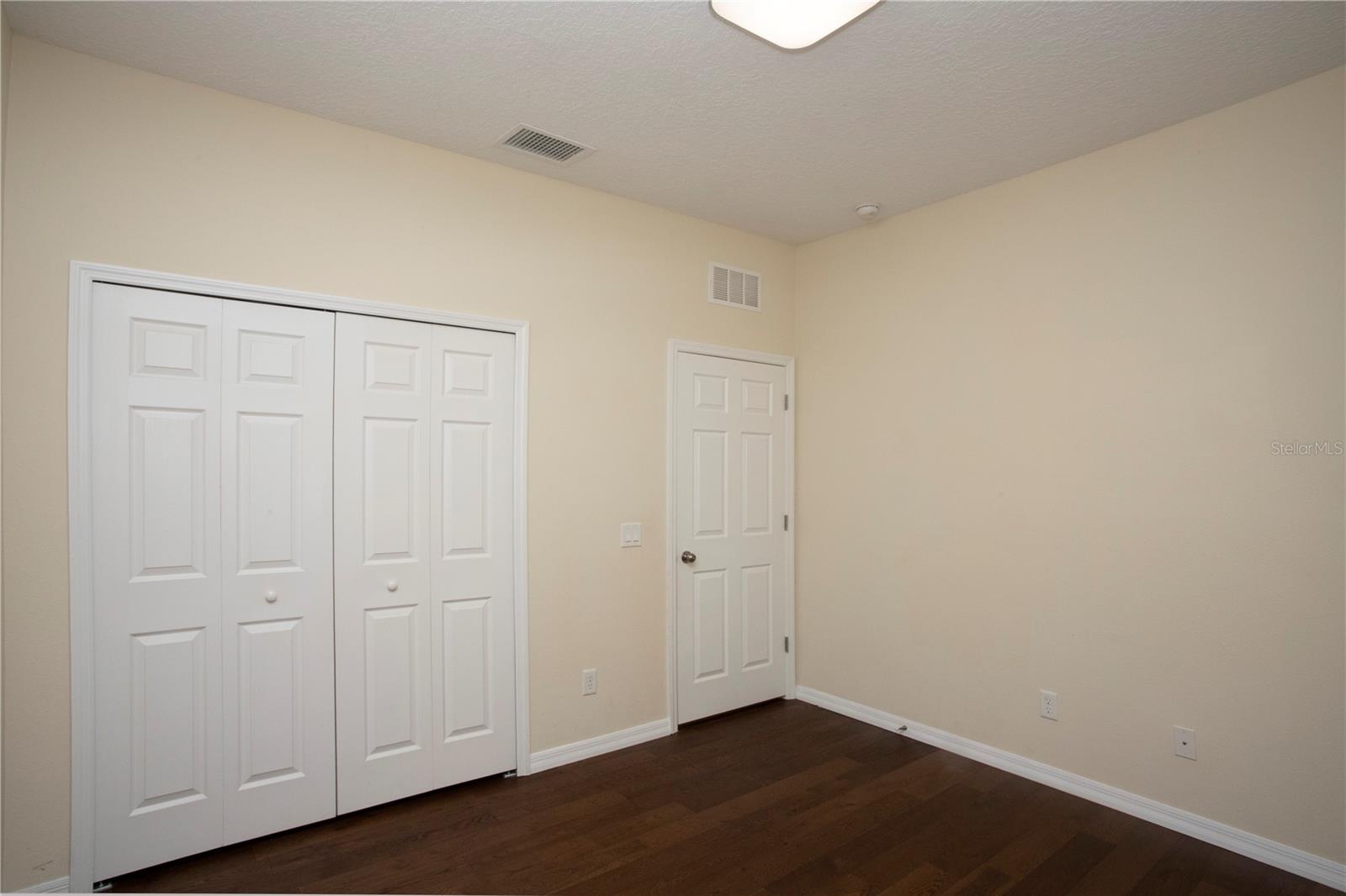 Image 21 of 31 For 1319 Rowantree Drive