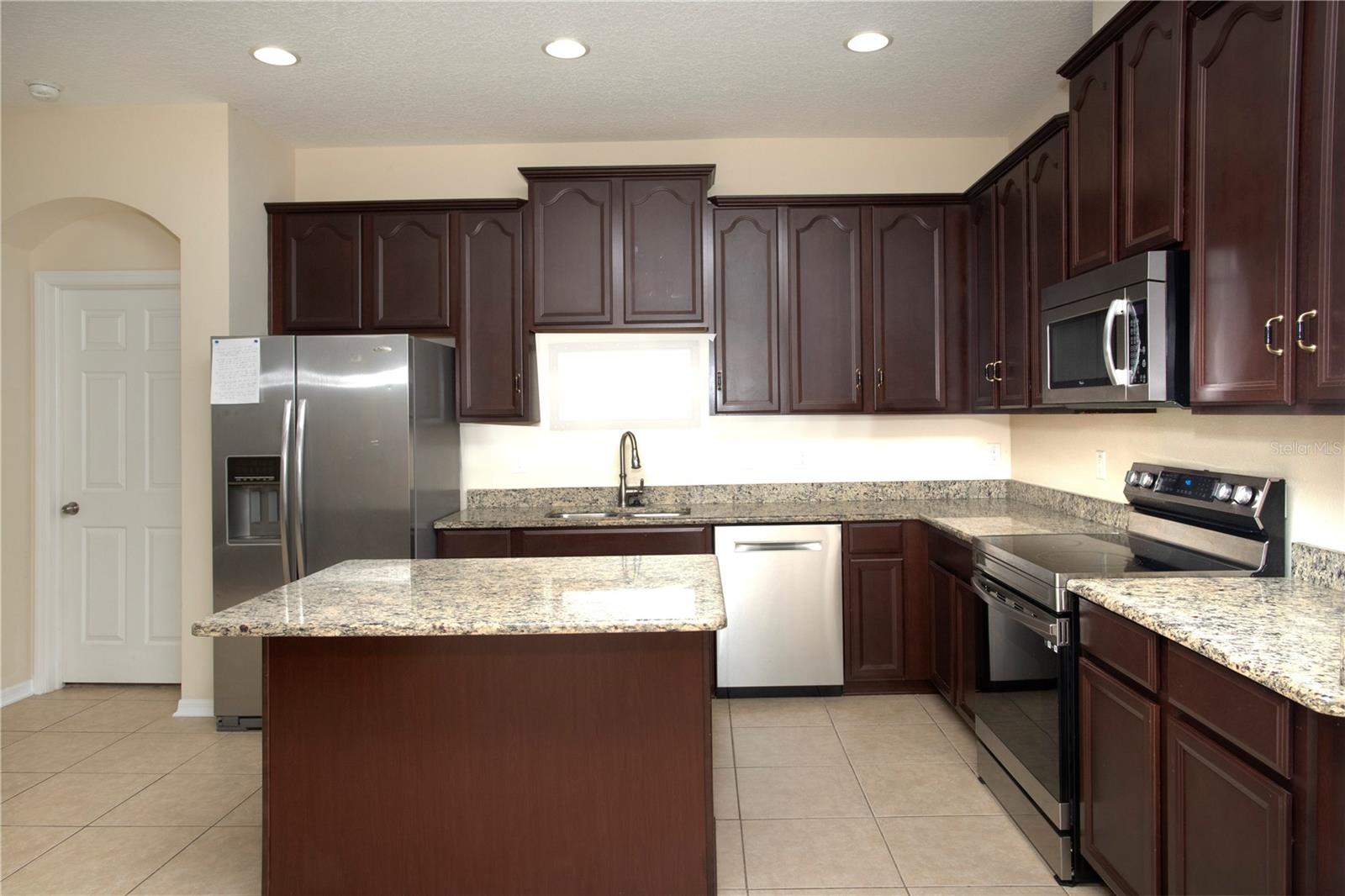 Image 9 of 31 For 1319 Rowantree Drive