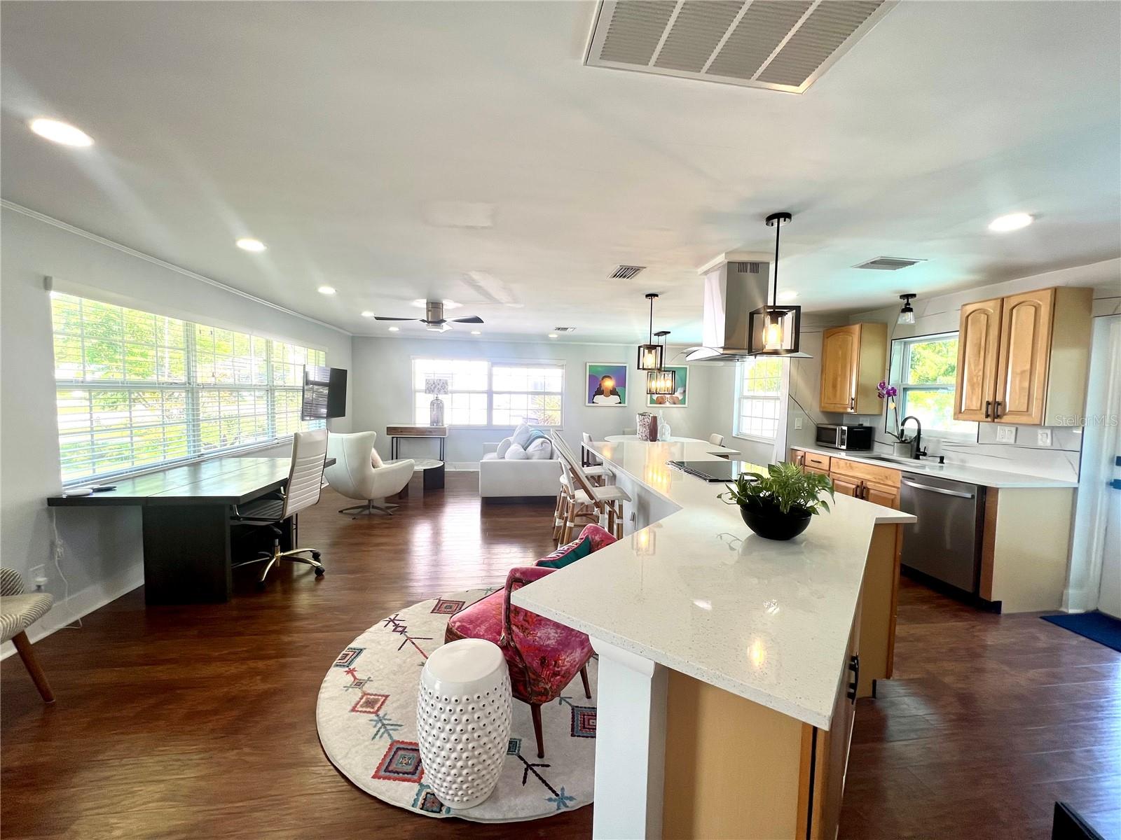 Image 15 of 40 For 2066 Druid Park Drive N