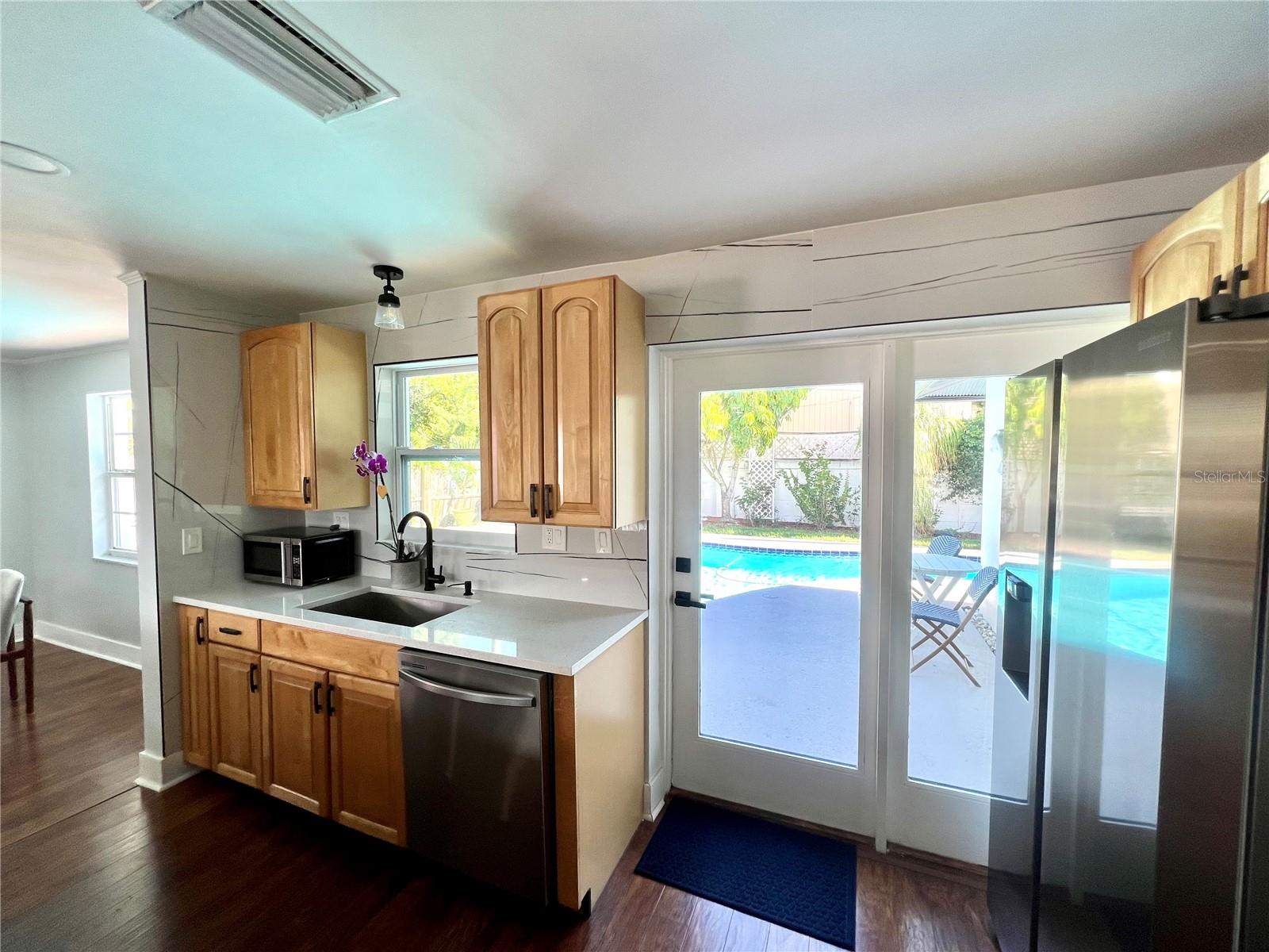 Image 4 of 40 For 2066 Druid Park Drive N