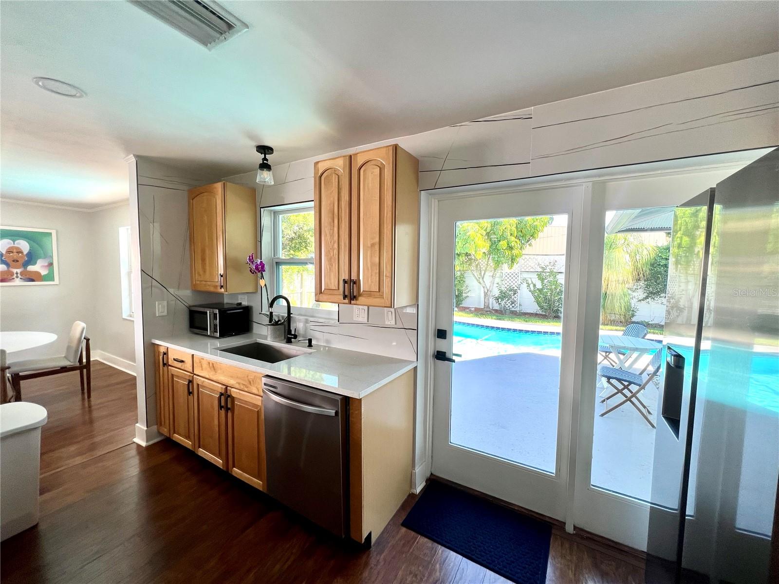 Image 7 of 40 For 2066 Druid Park Drive N