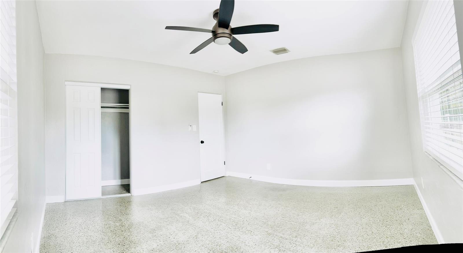Image 15 of 19 For 797 Harbor Drive S