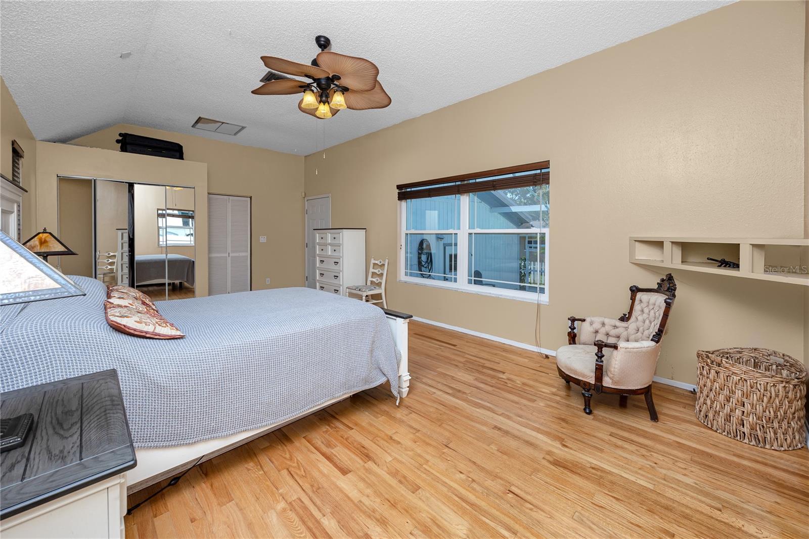 Image 18 of 57 For 8759 Orient Way Ne