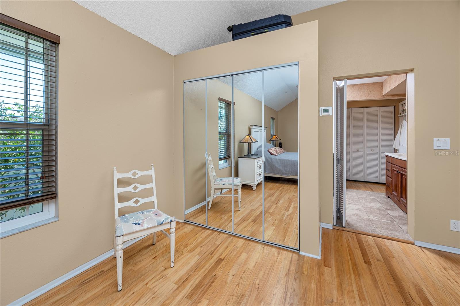 Image 19 of 57 For 8759 Orient Way Ne