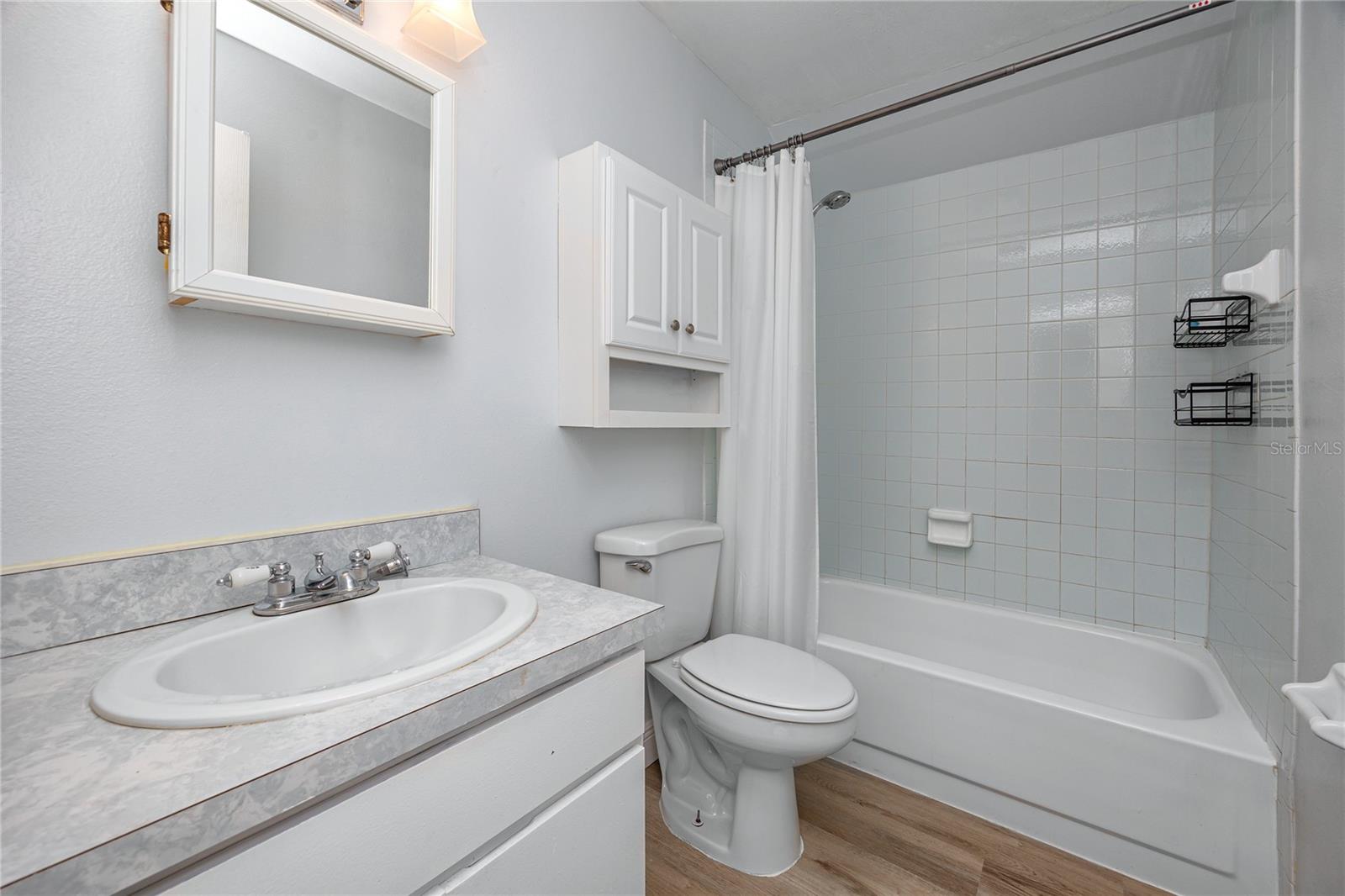 Image 32 of 57 For 8759 Orient Way Ne