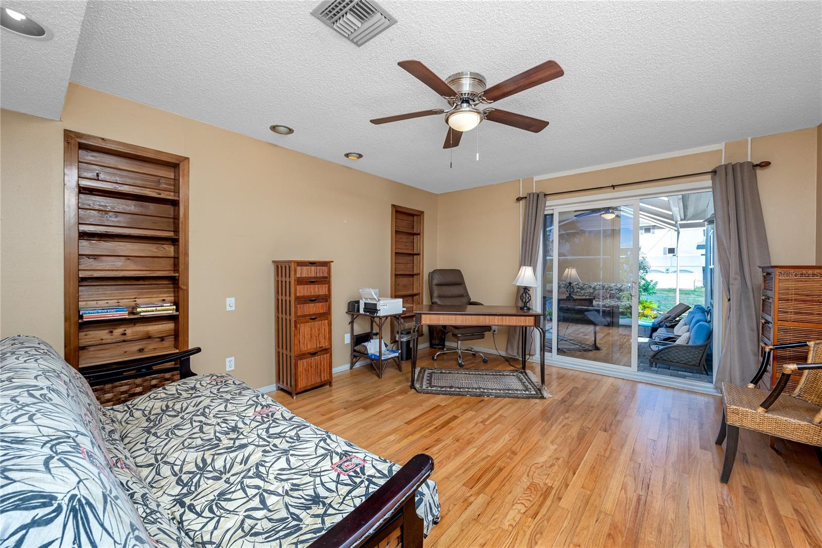 Image 34 of 57 For 8759 Orient Way Ne