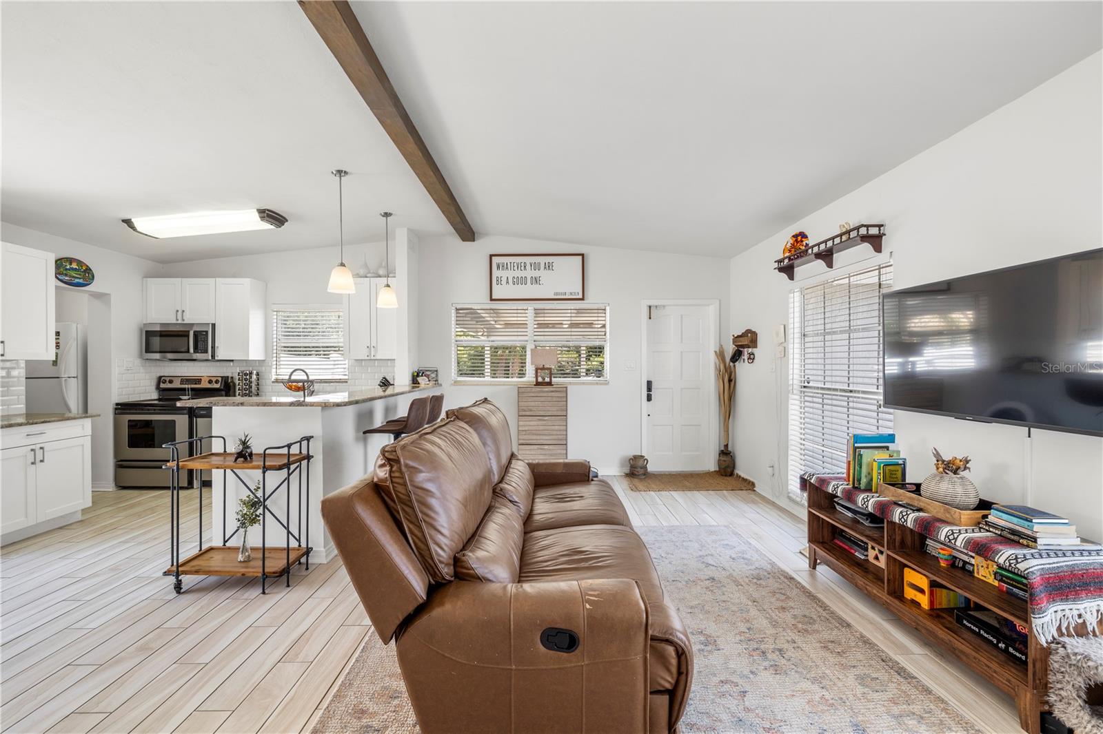 Image 17 of 56 For 2125 Hiawatha Street