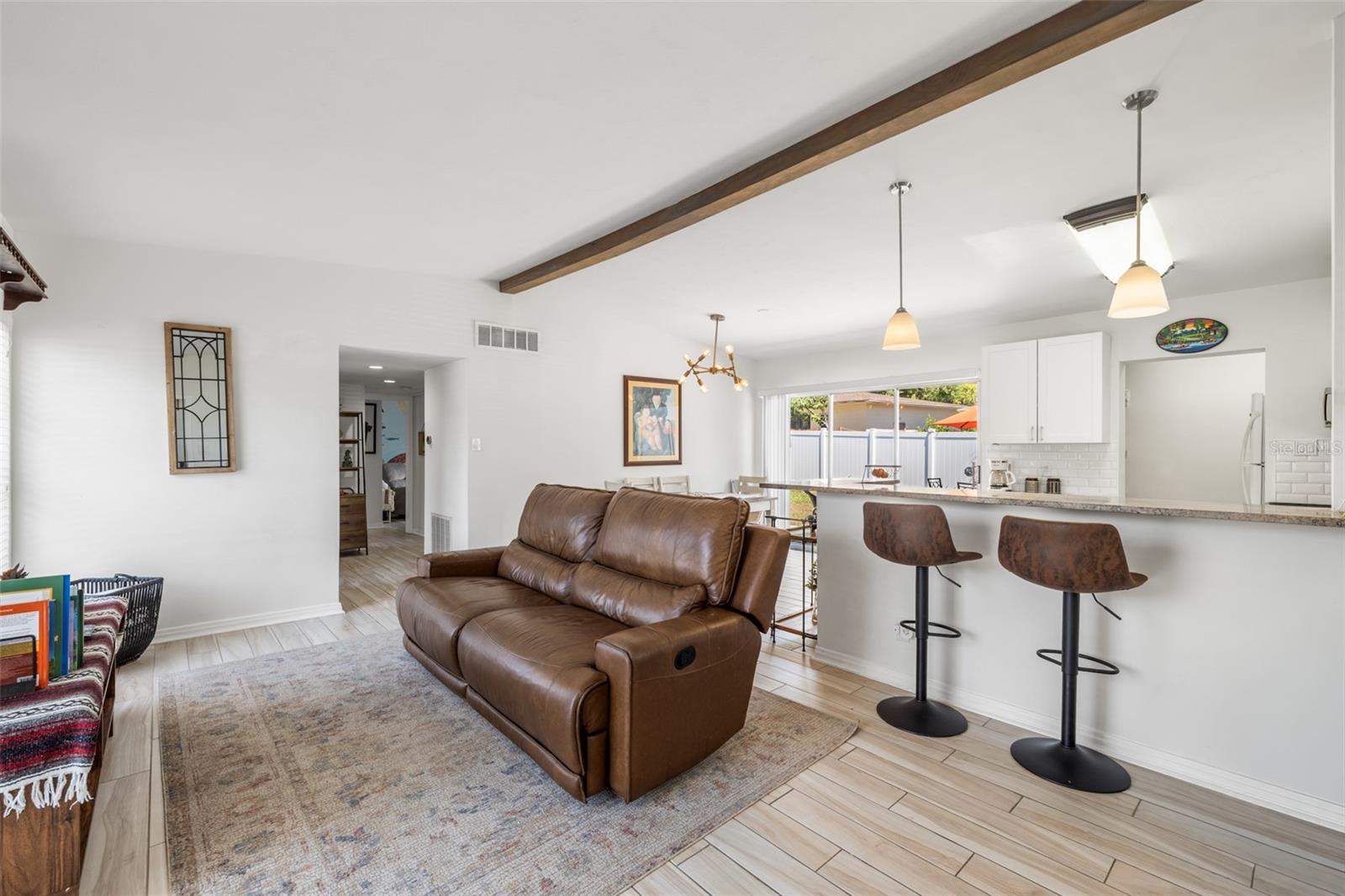 Image 5 of 56 For 2125 Hiawatha Street