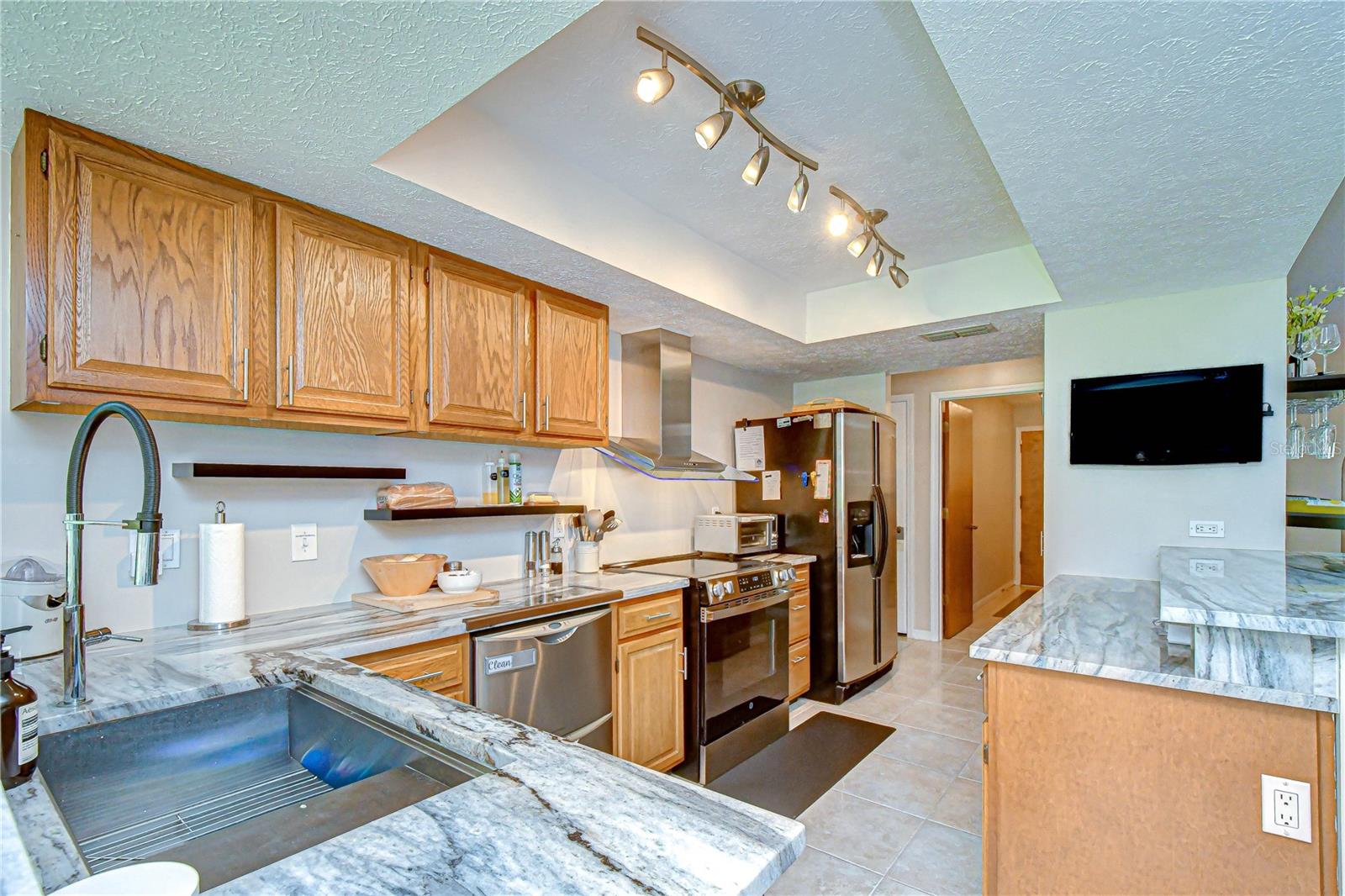 Image 12 of 36 For 1015 Ventana Drive