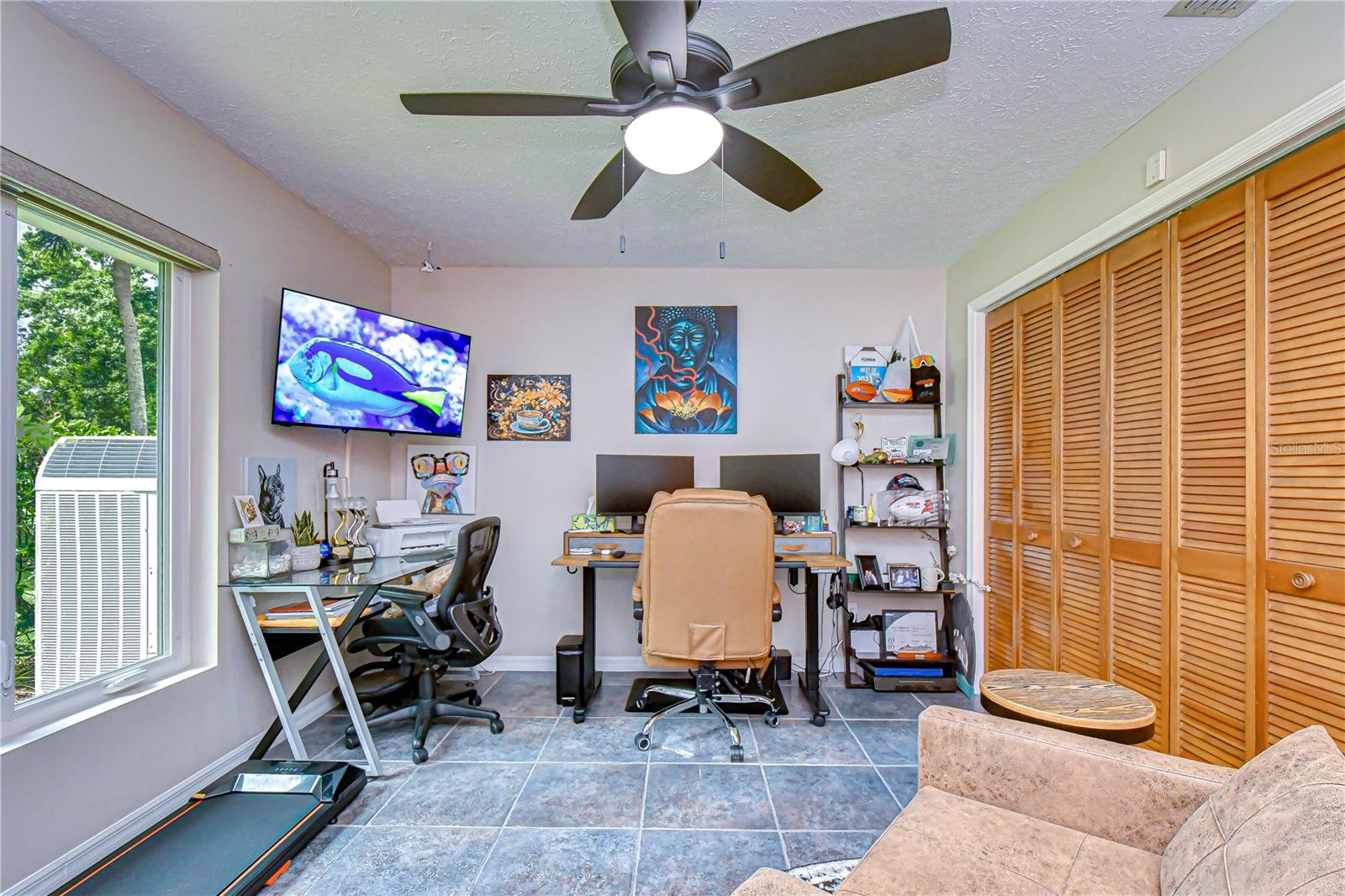 Image 23 of 36 For 1015 Ventana Drive