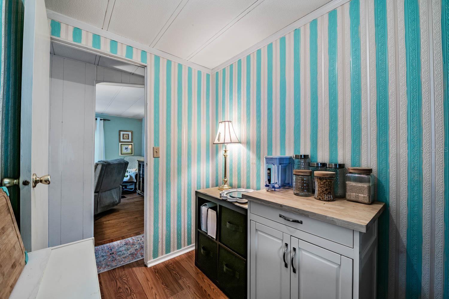 Image 11 of 51 For 7203 El Meyers Street