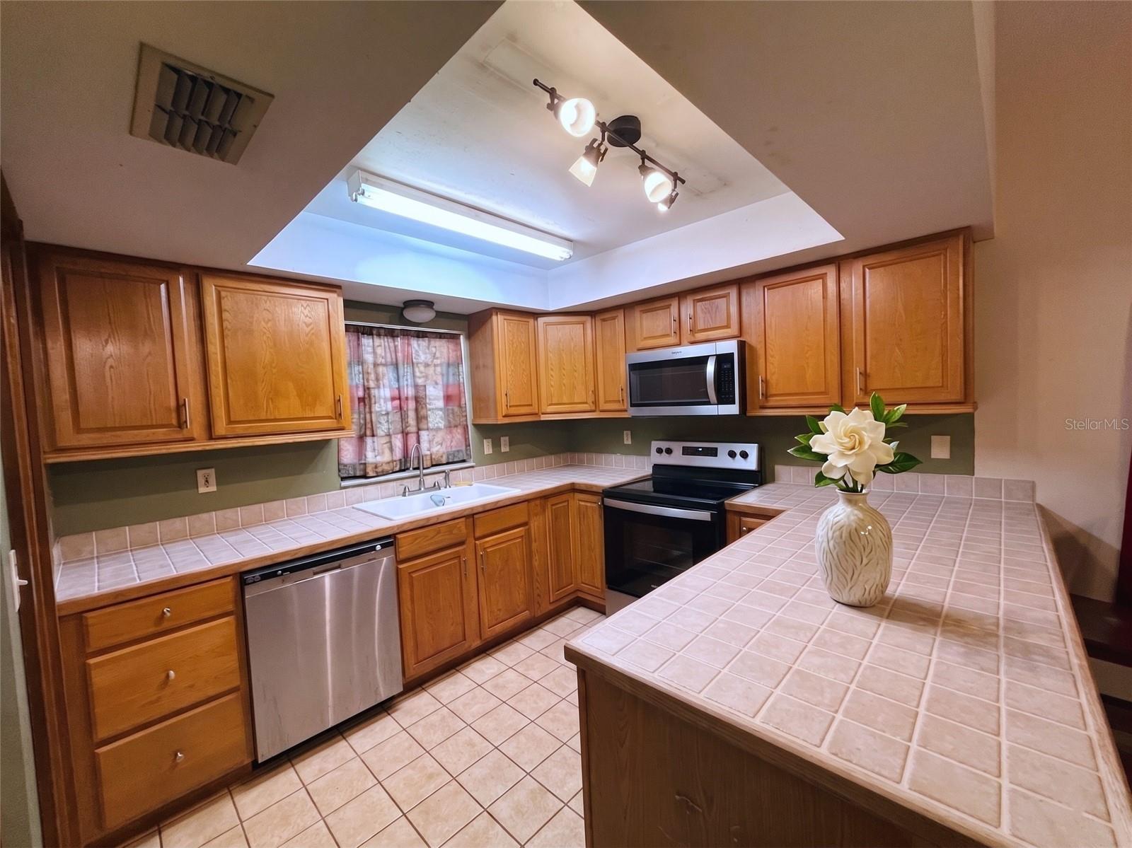 Image 5 of 27 For 5016 Alderman Road