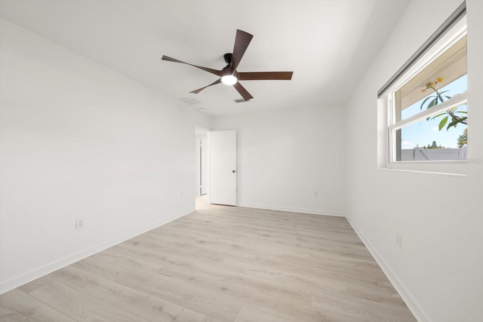 Image 15 of 45 For 122 Palmetto Lane