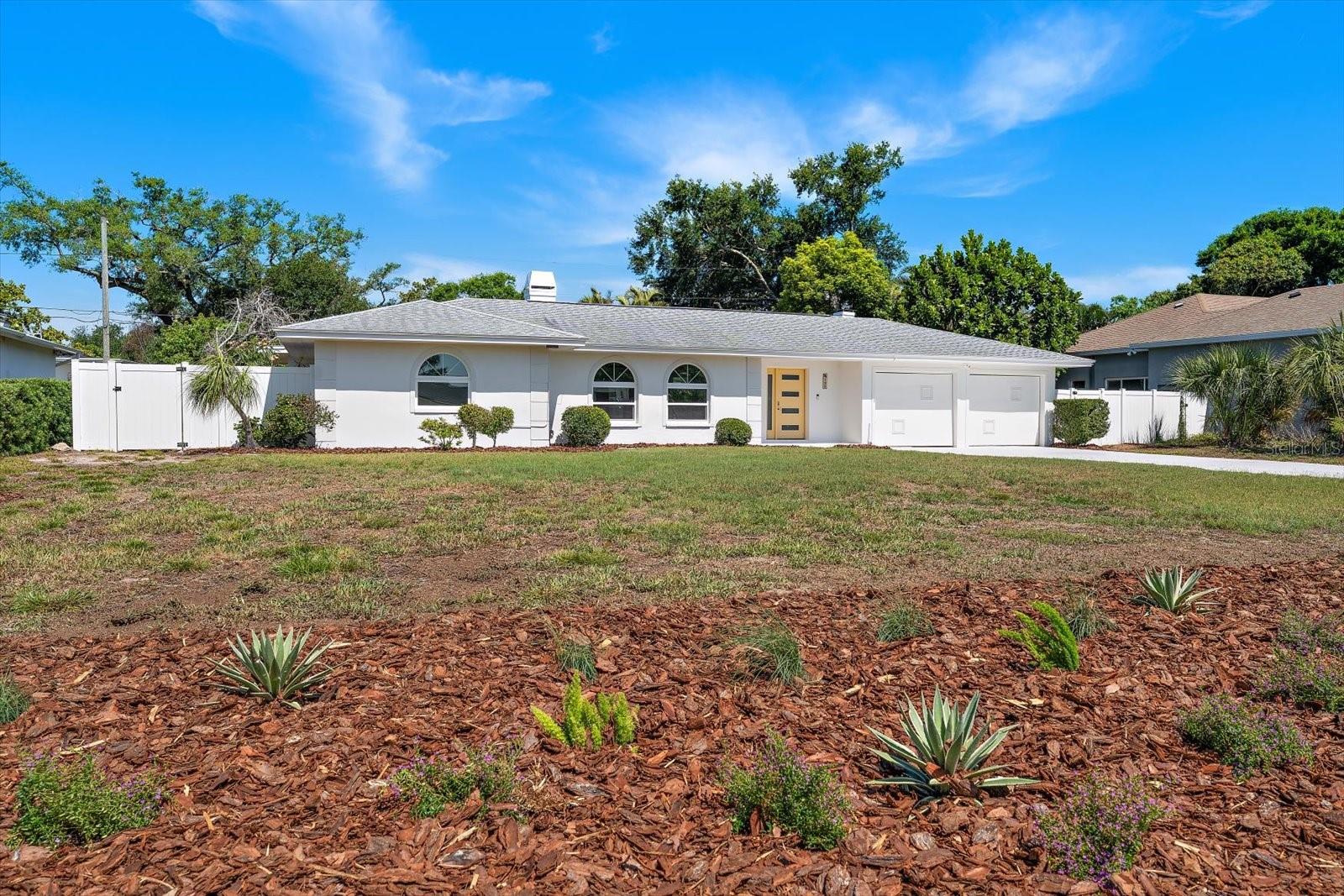 Image 2 of 45 For 122 Palmetto Lane