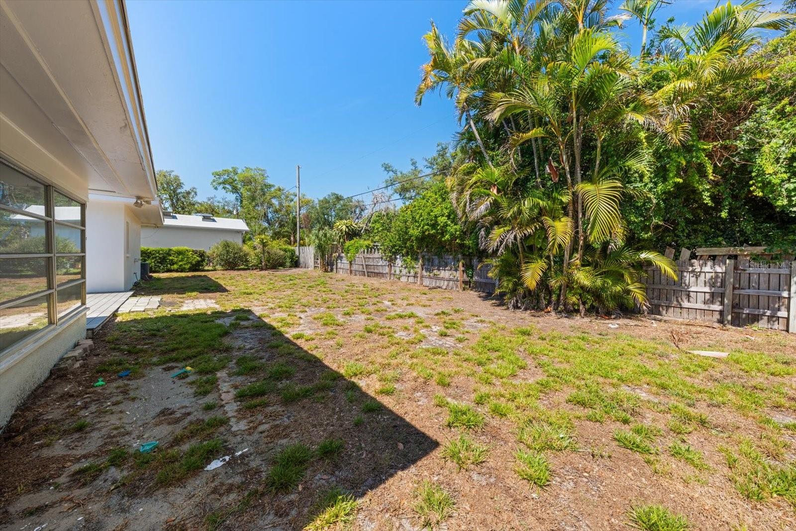 Image 36 of 45 For 122 Palmetto Lane