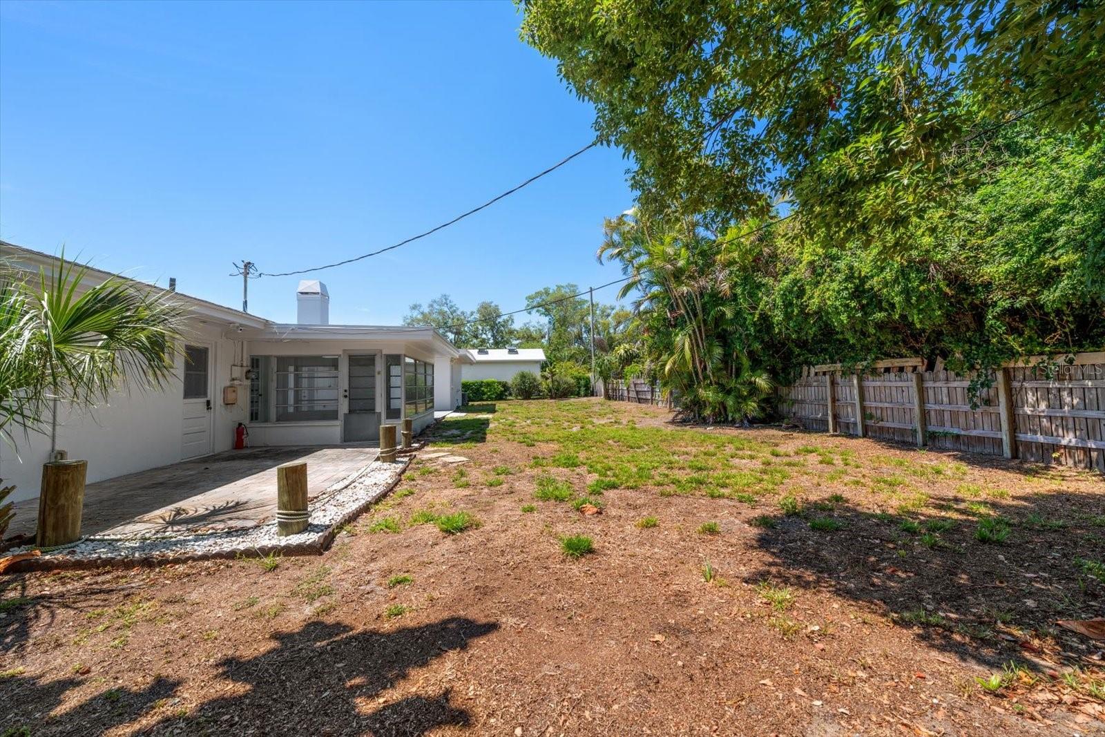 Image 40 of 45 For 122 Palmetto Lane