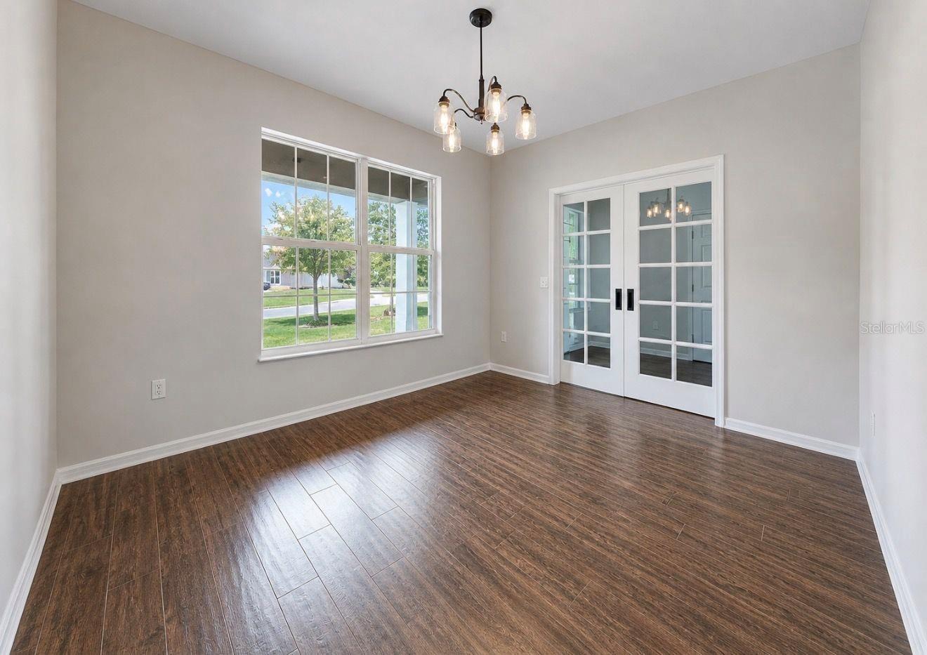 Image 17 of 83 For 13101 Done Groven Drive