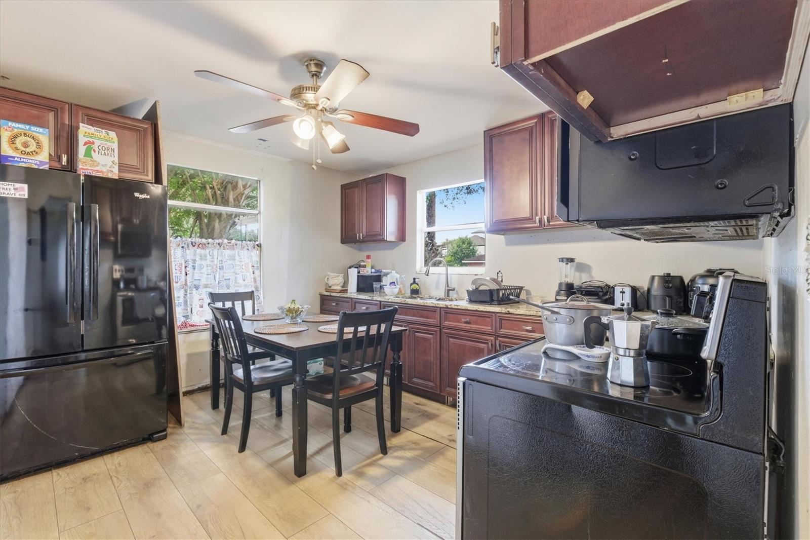 Image 11 of 47 For 301 26th Street A