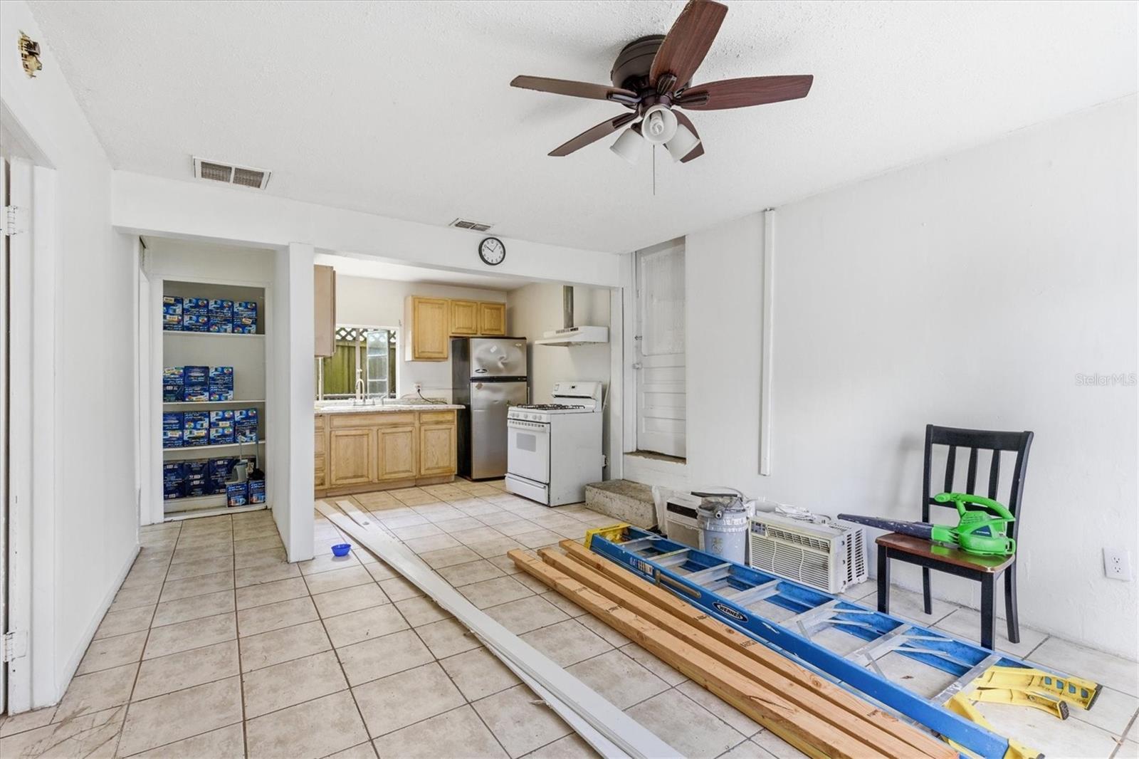 Image 30 of 47 For 301 26th Street A